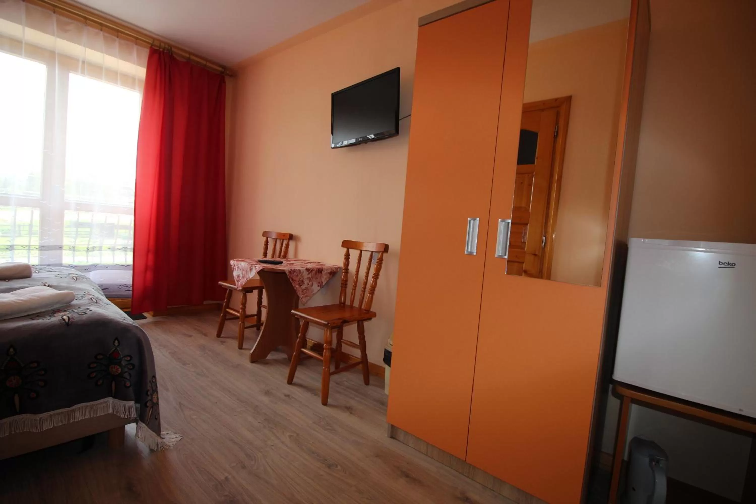 TV/Entertainment Center in DW U Wajdy