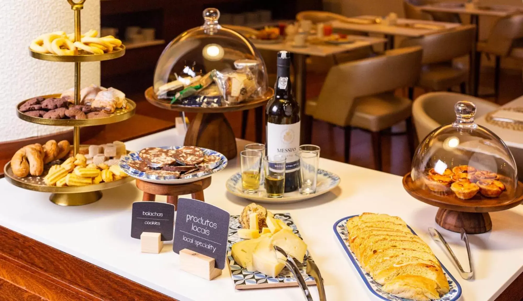 Breakfast in NH Coimbra Dona Ines Breakfast in NH Coimbra Dona Ines