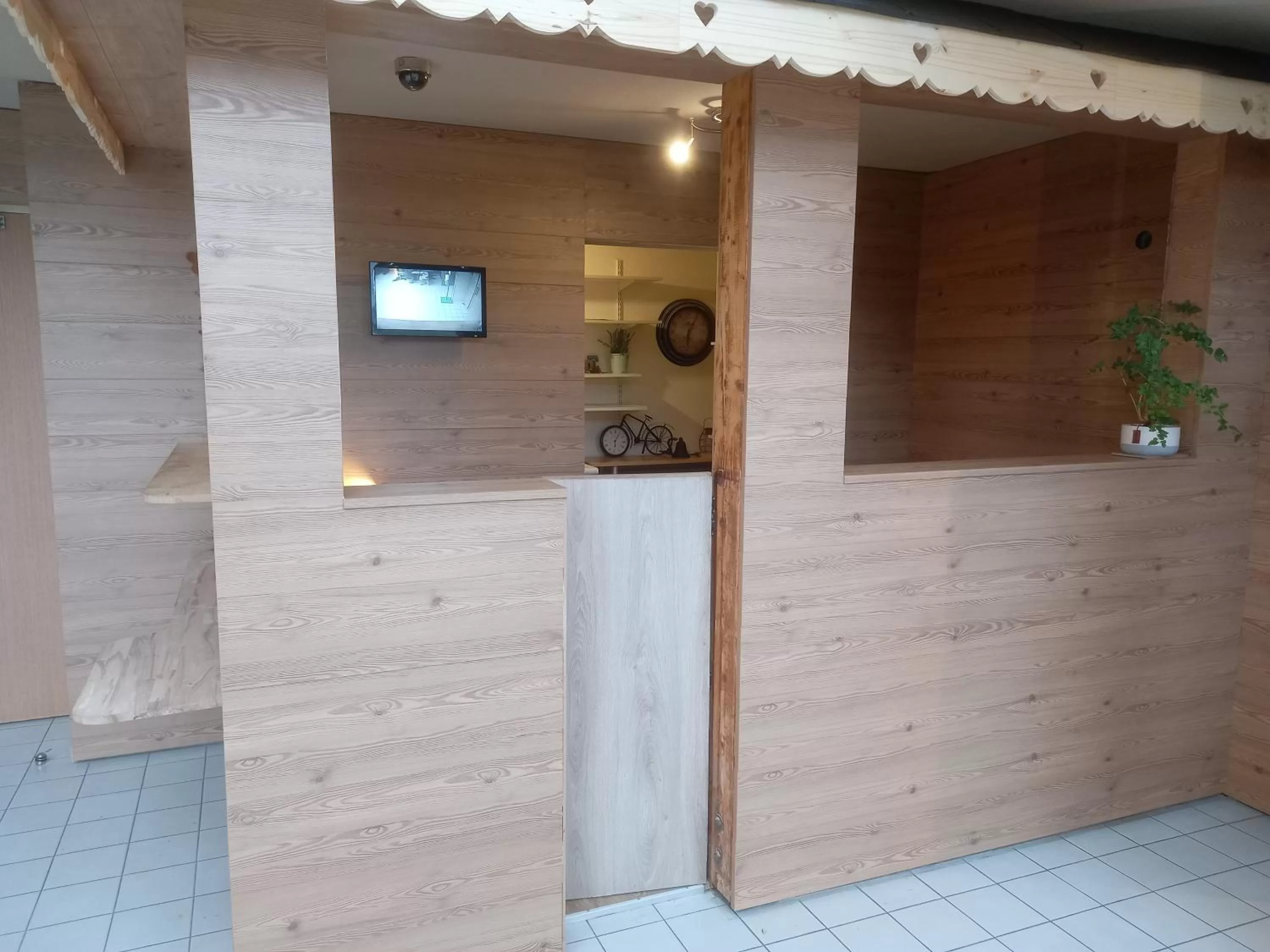 Lobby/Reception in Green Hôtels Orléans Nord-Saran