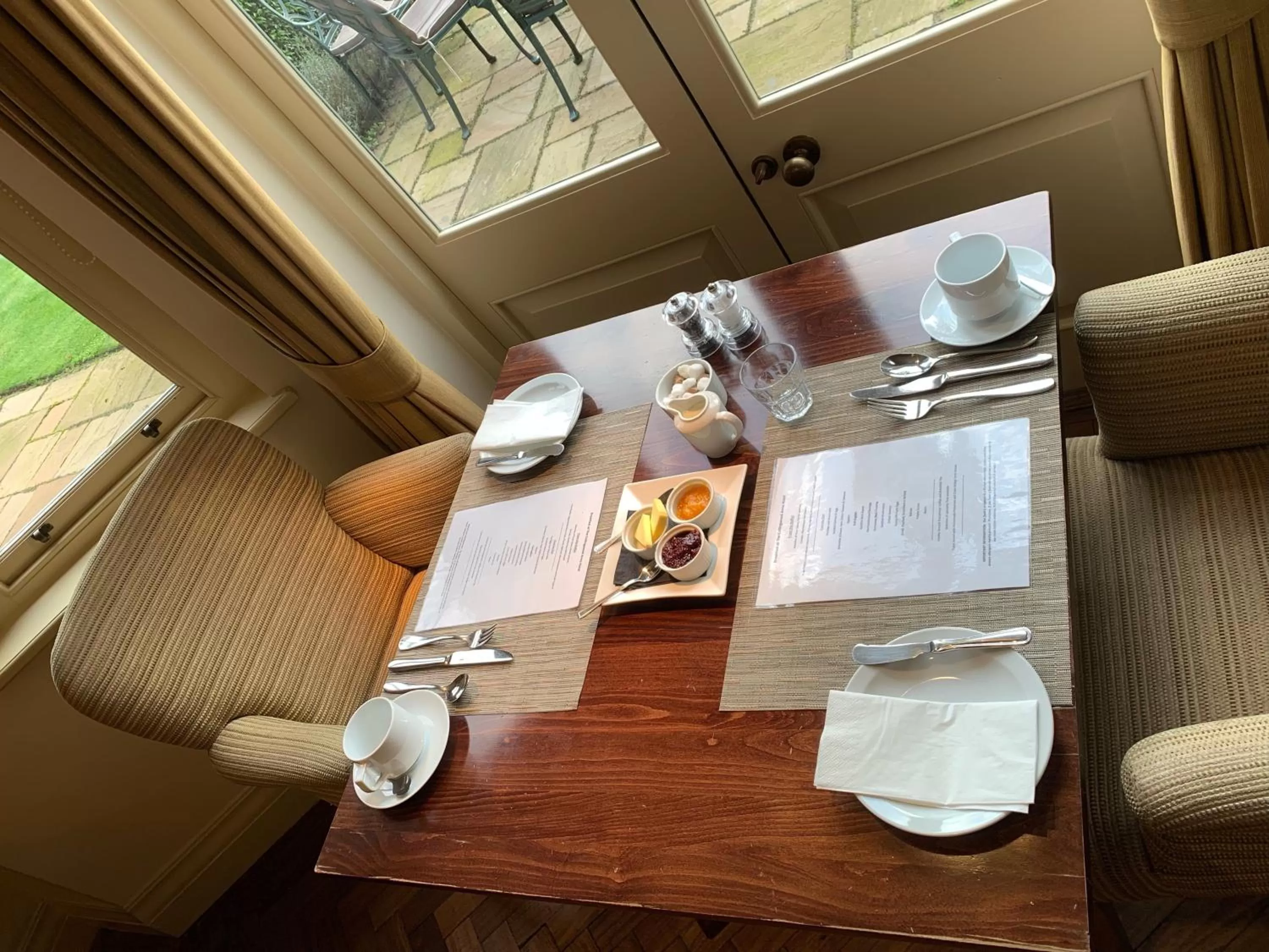 Breakfast in Collingwood Arms Hotel