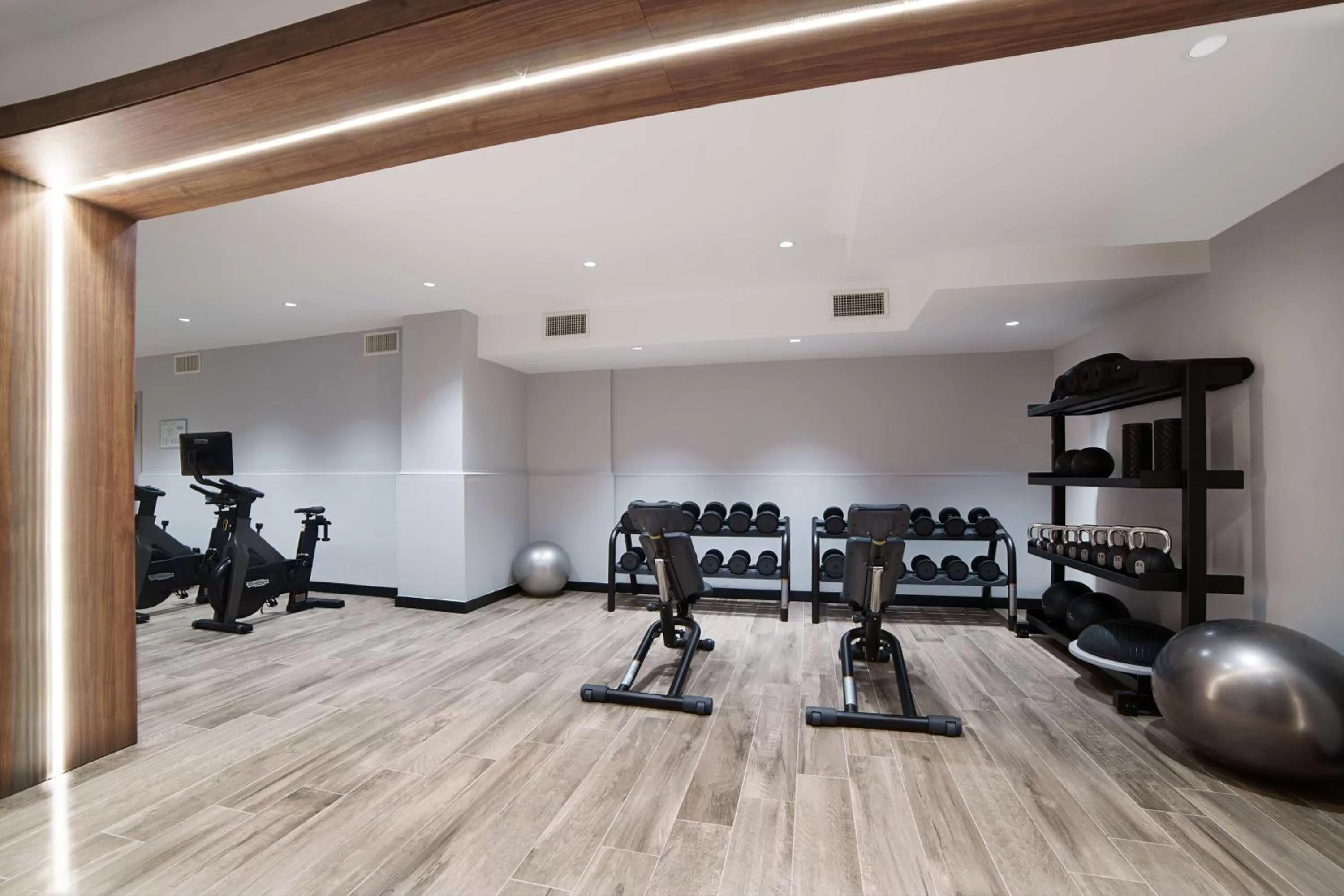 Fitness centre/facilities in Radisson Hotel Nola Naples