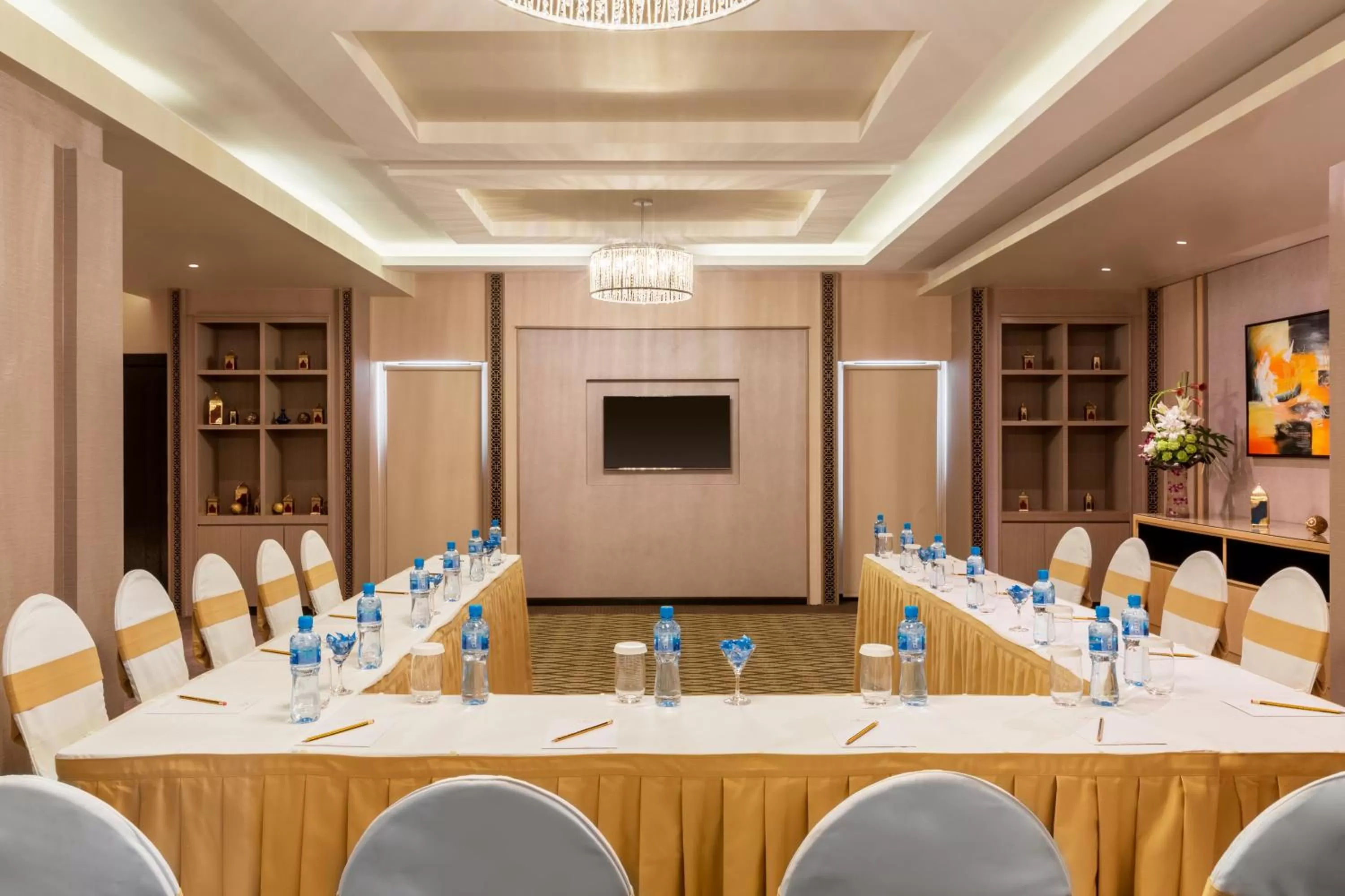 Meeting/conference room in Ramada Hotel and Suites Amwaj Islands