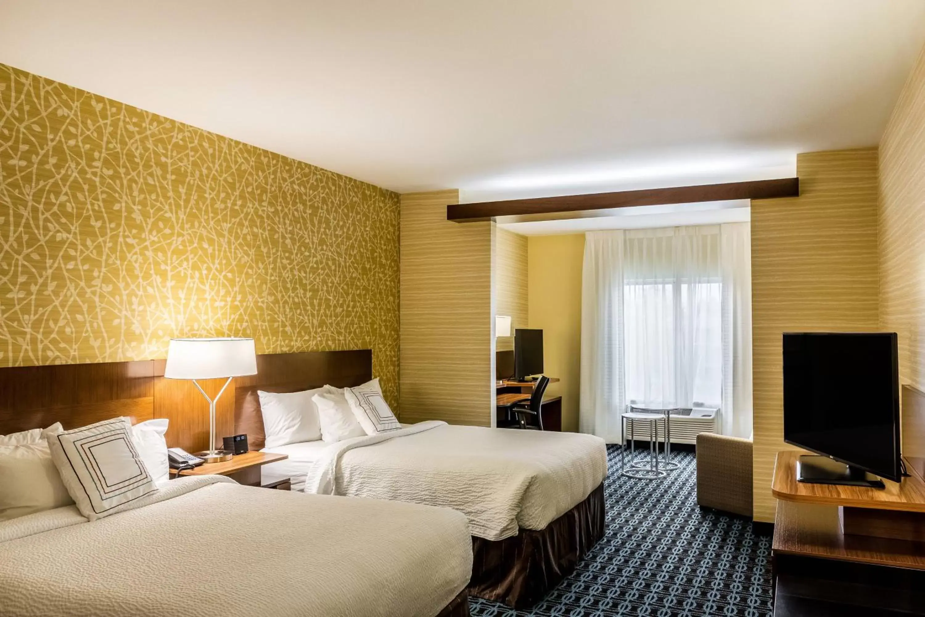 Bedroom, Bed in Fairfield Inn & Suites by Marriott Butte