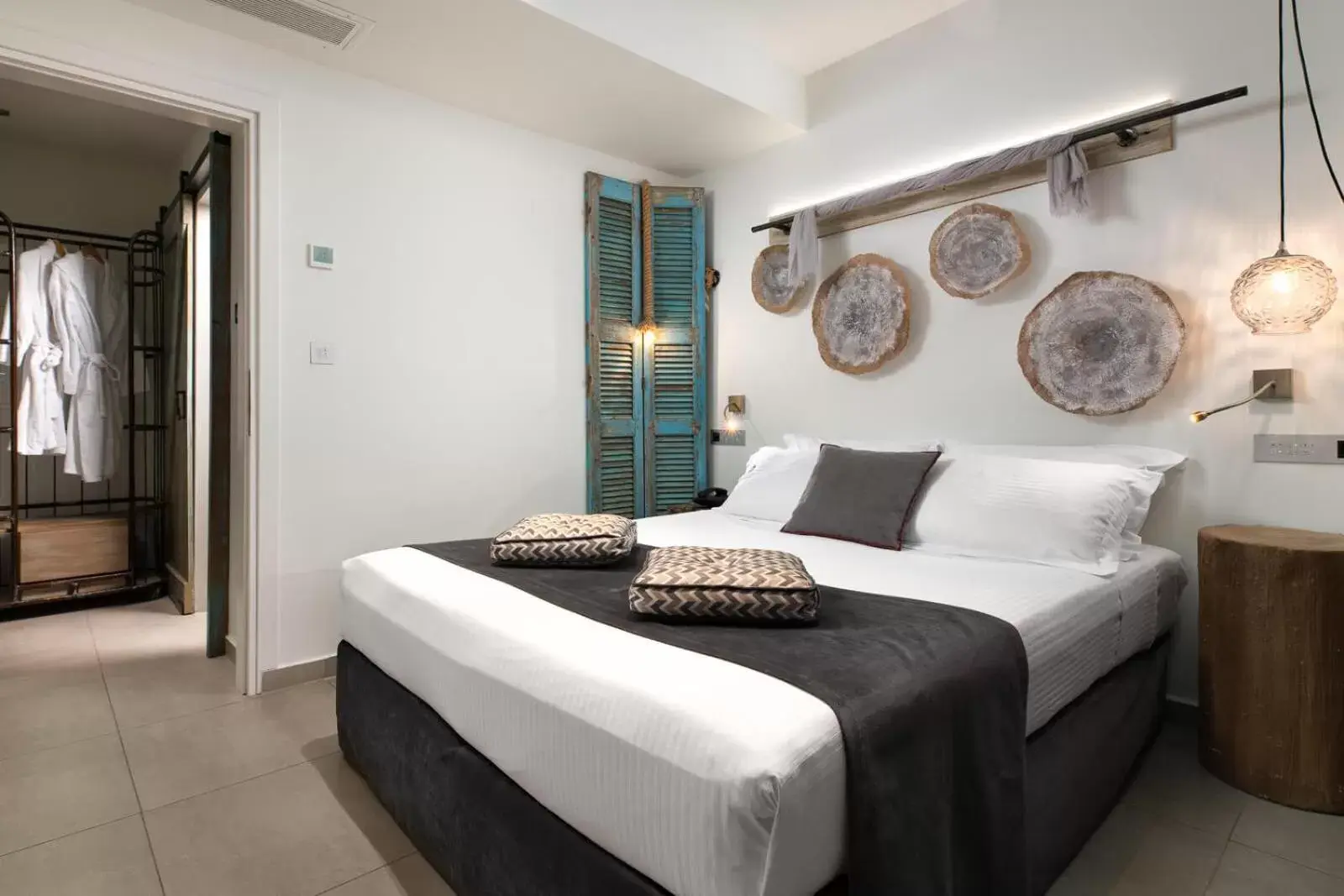Bed in Elakati Luxury Boutique Hotel - Adults Only