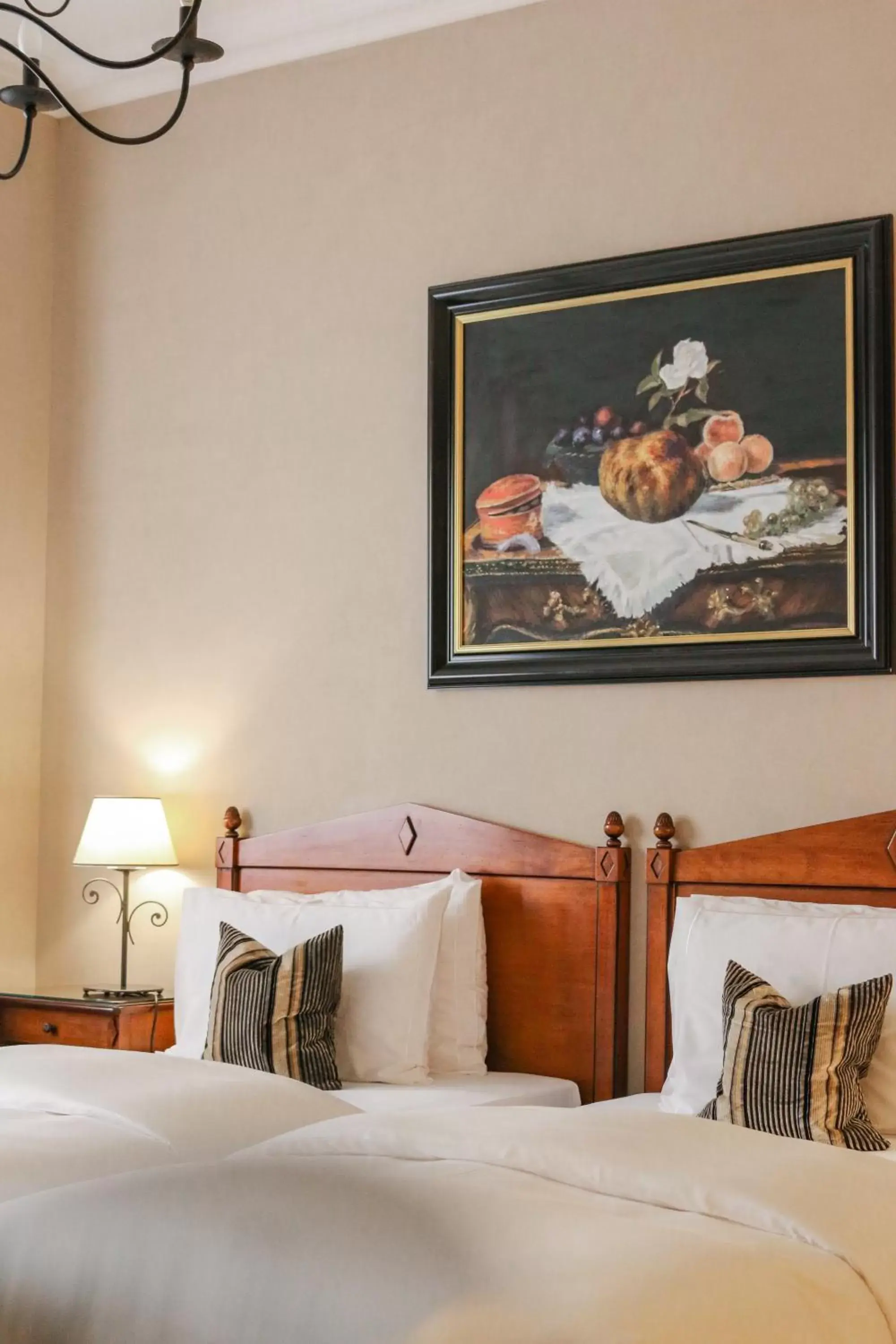 Bedroom, Bed in Hôtel de la Cigogne Bedroom, Bed in Hôtel de la Cigogne