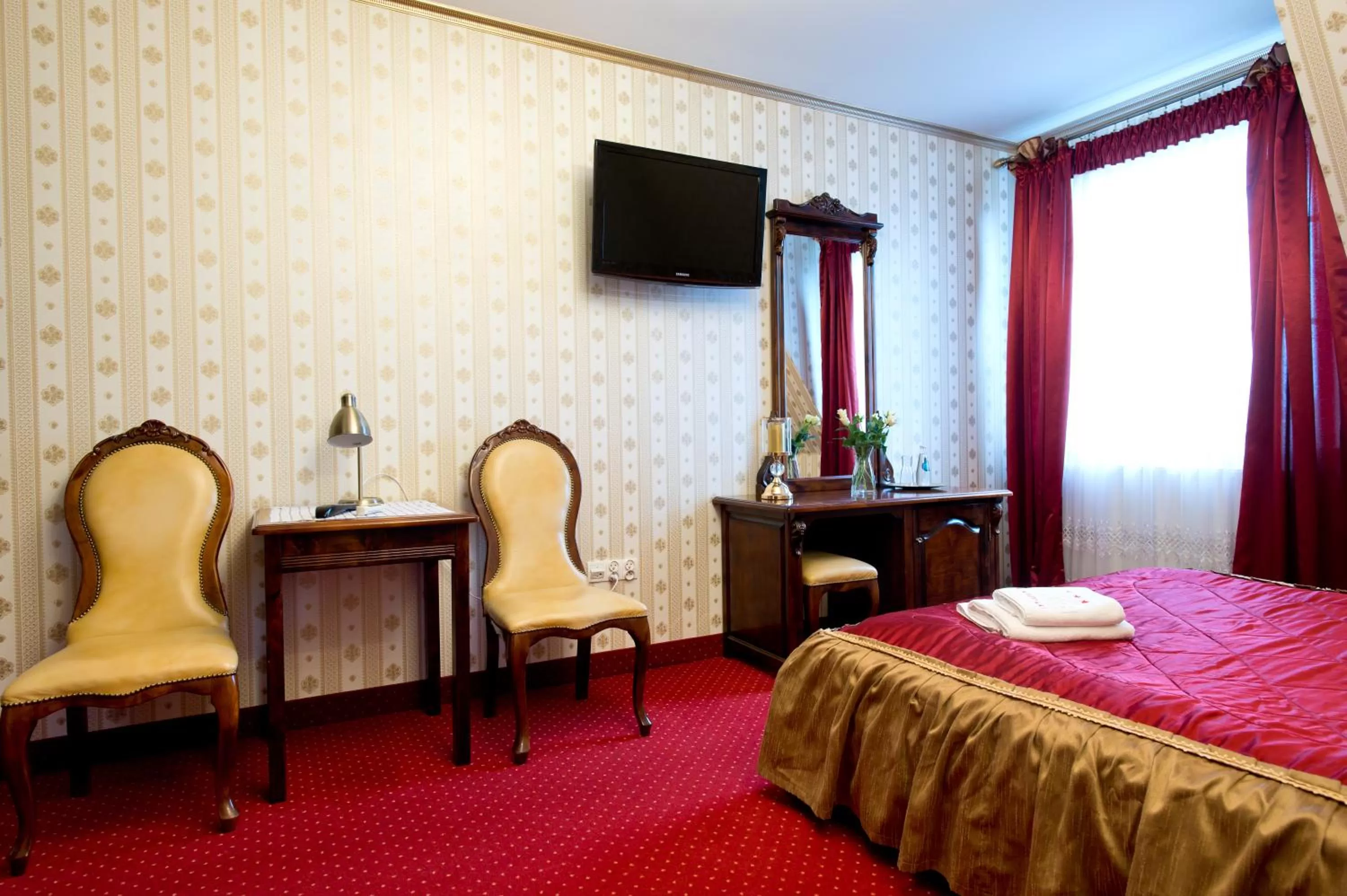 Photo of the whole room, TV/Entertainment Center in Hotel Campari