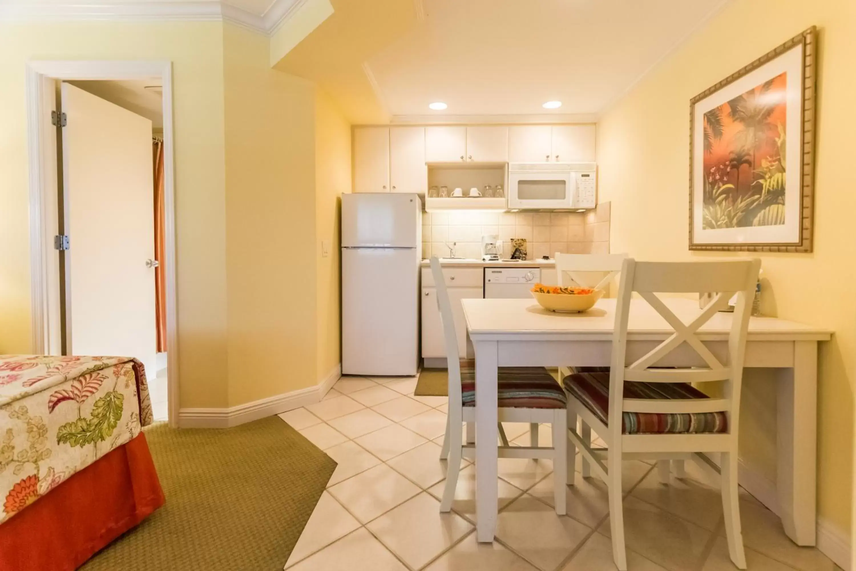 Dining Area in Inn at the Beach-Venice Florida