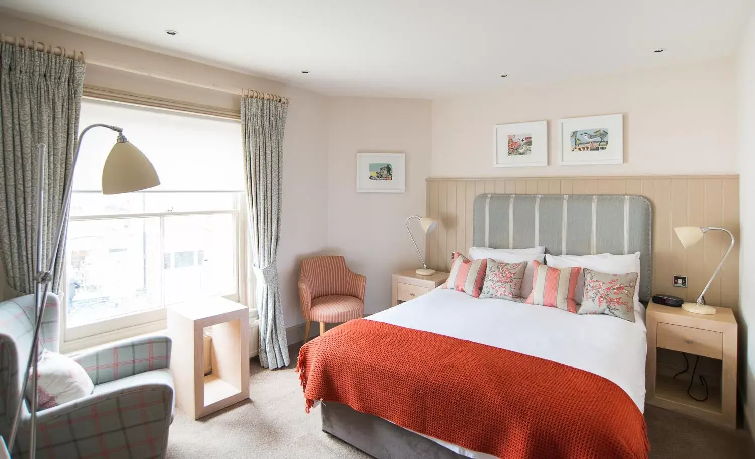 Classic Double Room in Crown Hotel Classic Double Room in Crown Hotel