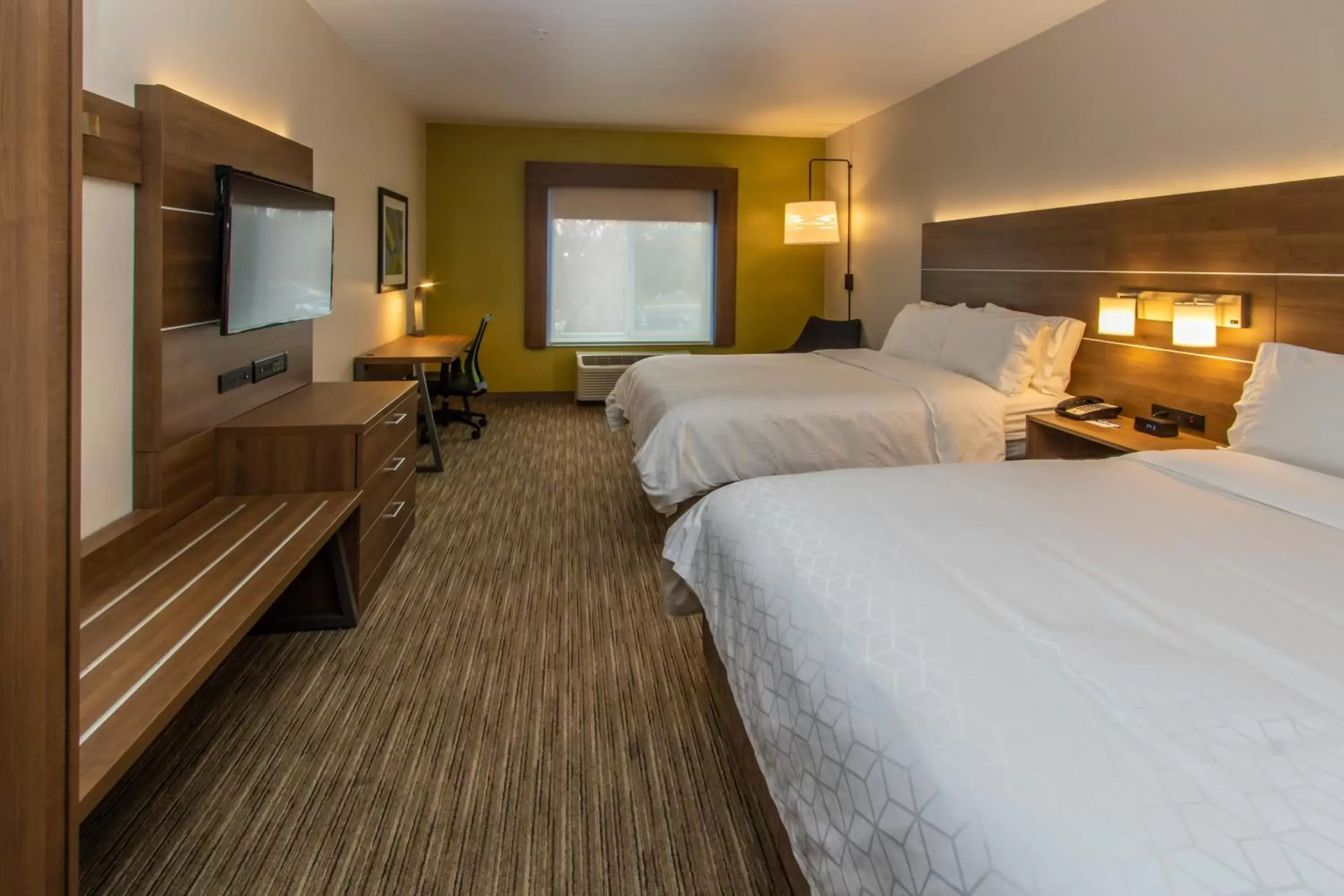 Photo of the whole room in Holiday Inn Express Hotel & Suites Roseville - Galleria Area, an IHG Hotel
