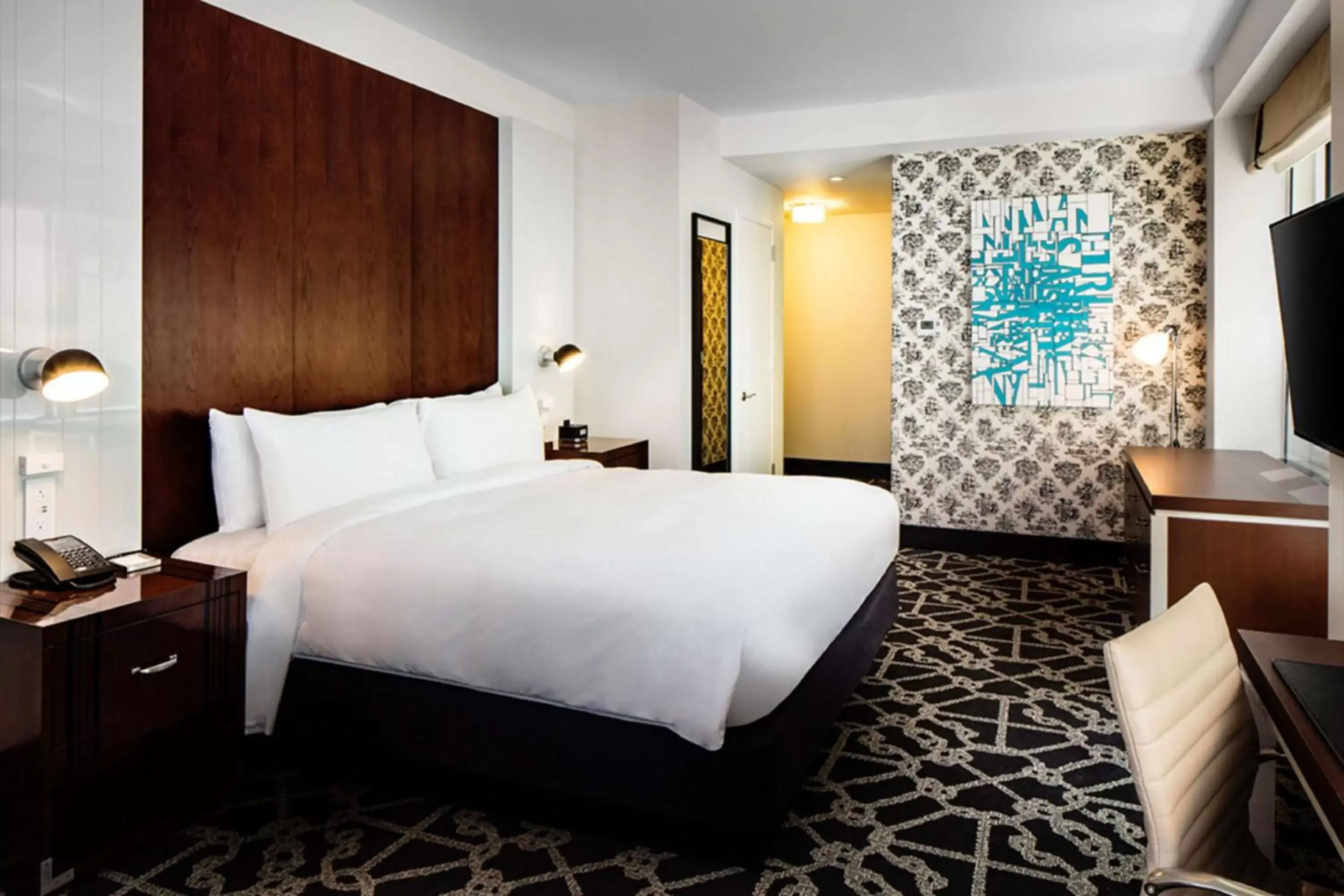 Bedroom, Bed in Hilton Brooklyn New York