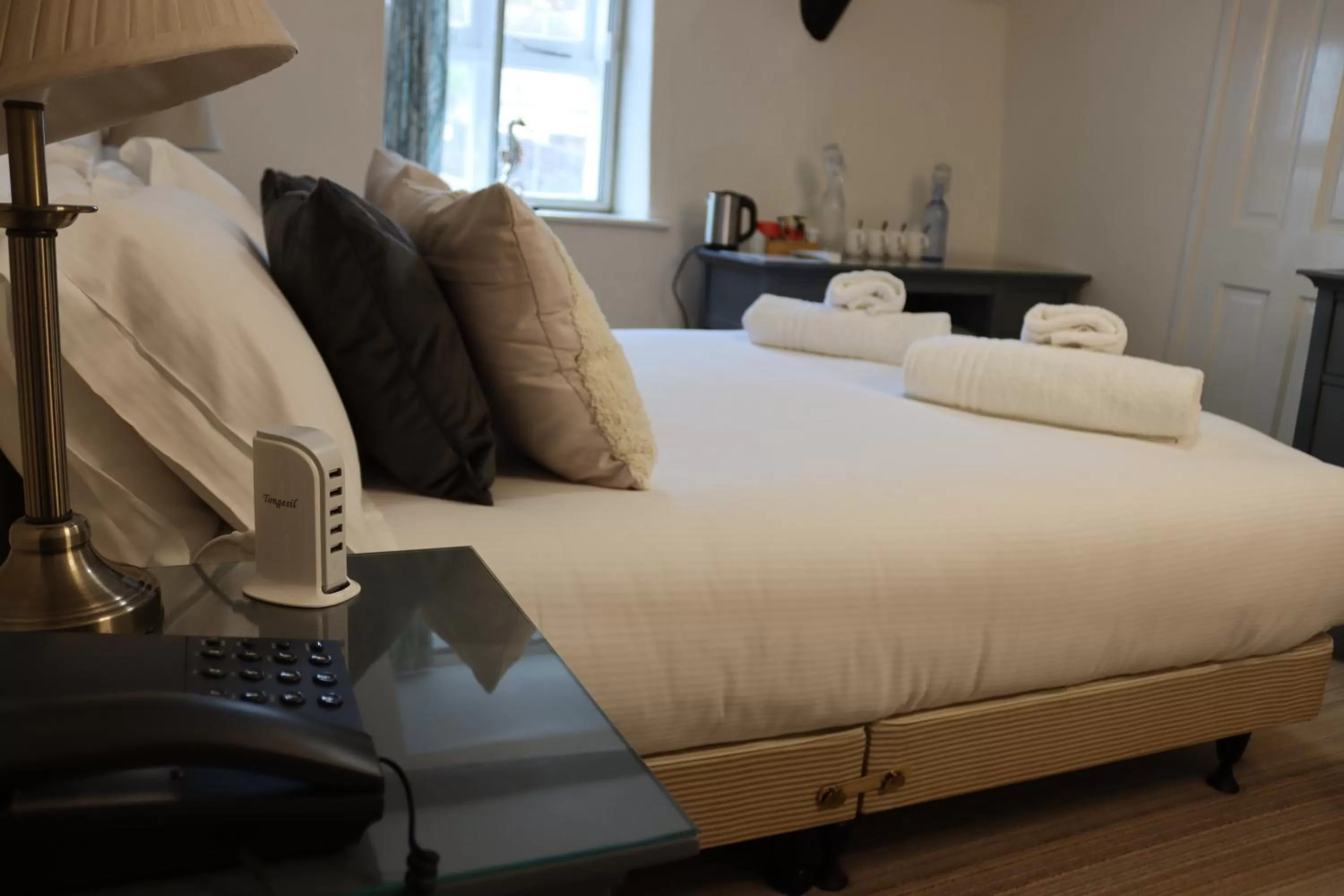 Bed in The Mariners Hotel