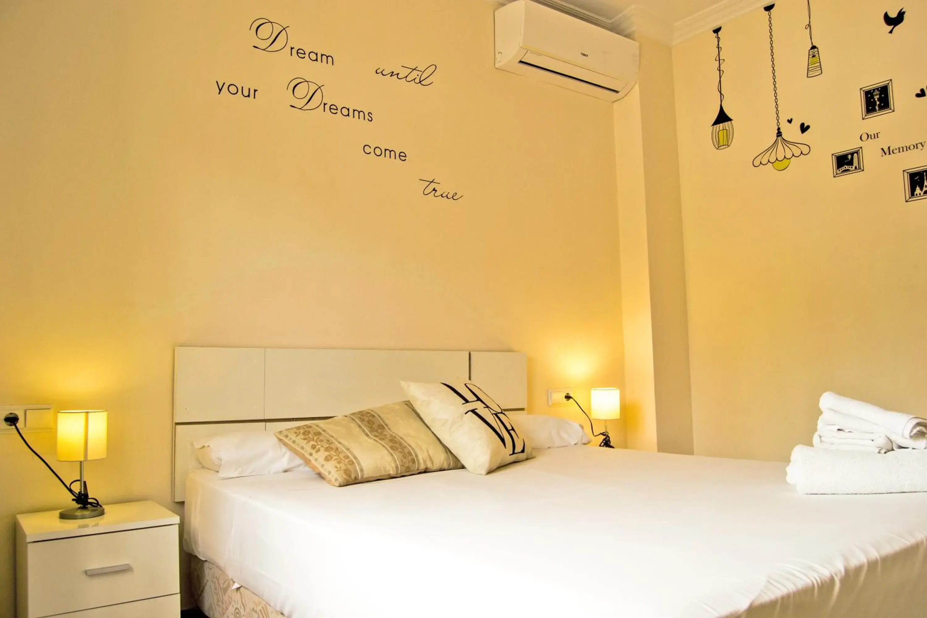 Two-Bedroom Apartment with Lake View in Roquetas Beach and Playa Serena Golf Village Two-Bedroom Apartment with Lake View in Roquetas Beach and Playa Serena Golf Village