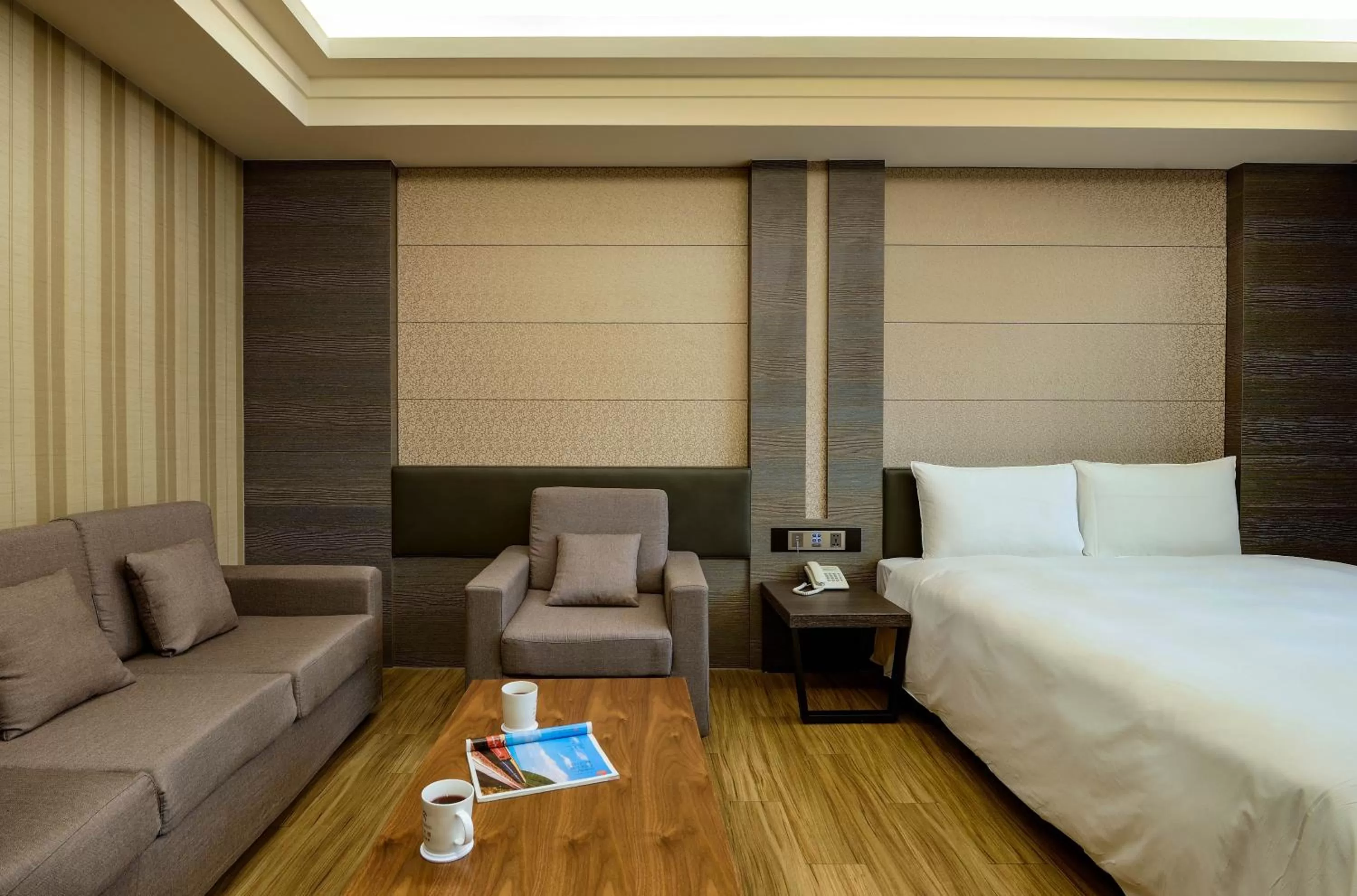 Living room, Bed in Talmud Hotel Tainan