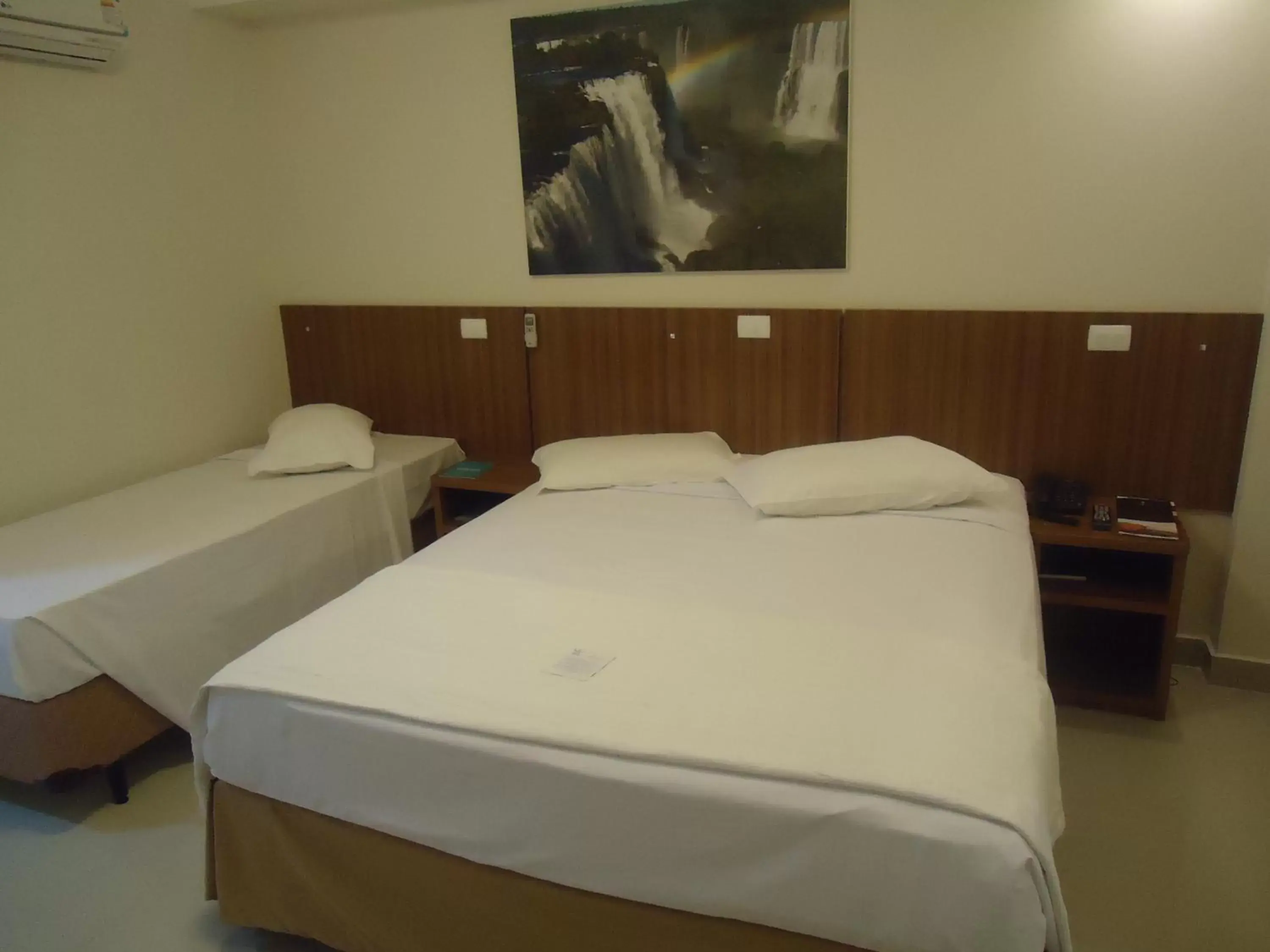 Photo of the whole room, Bed in Del Rey Quality Hotel