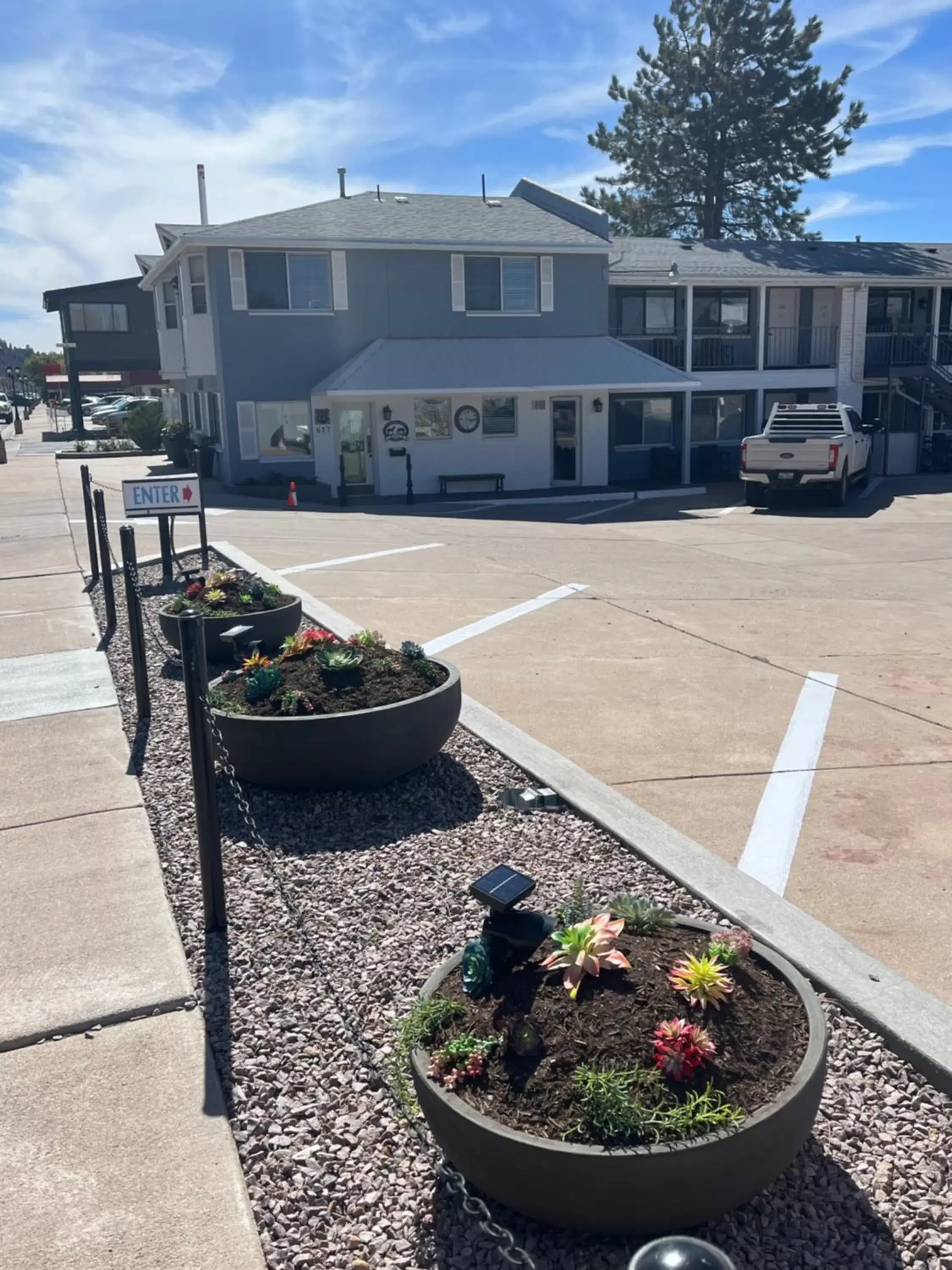 Property Building in El Rancho Motel