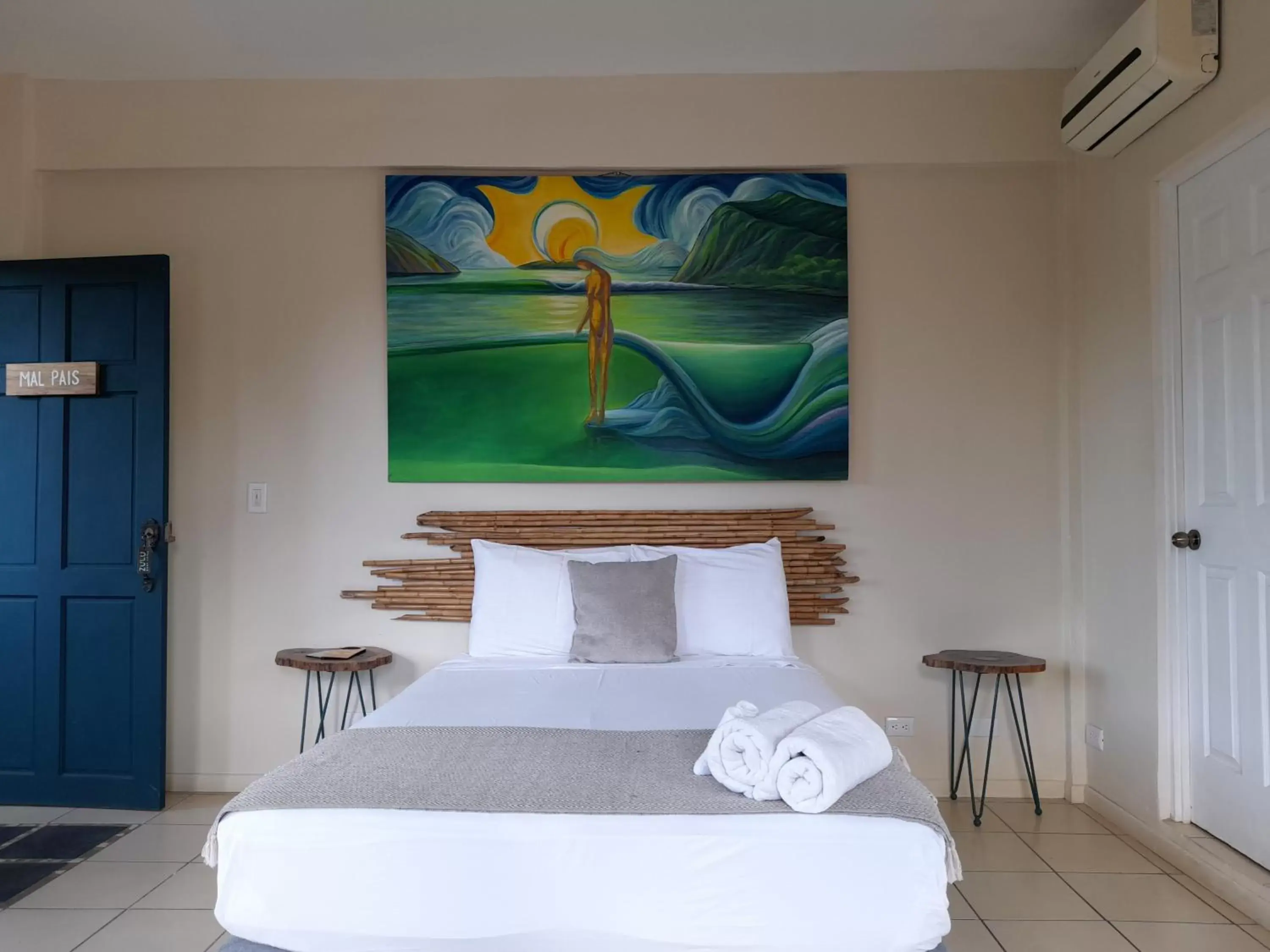 Bed in Zulu Surf Hotel Tamarindo