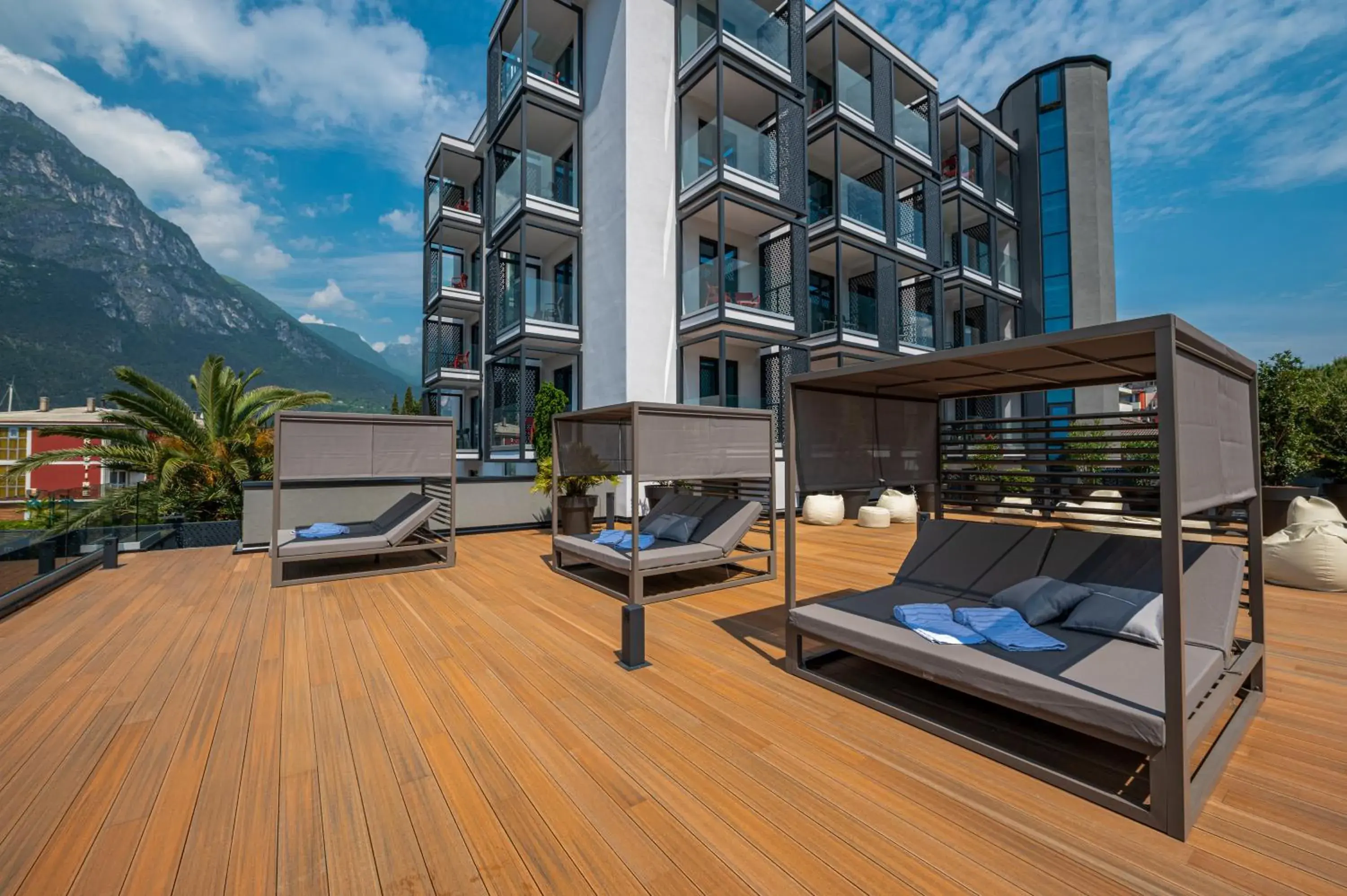 Balcony/Terrace in Lake Front Hotel Mirage