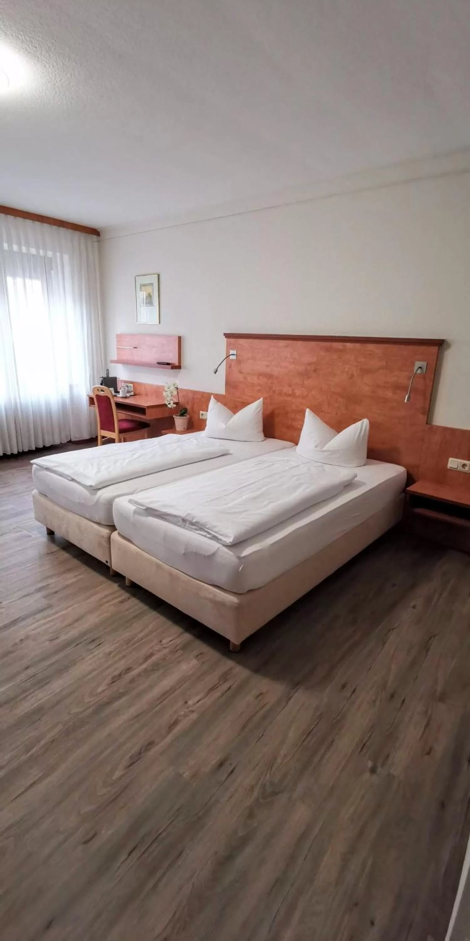 Photo of the whole room, Bed in Zum Winzermännle