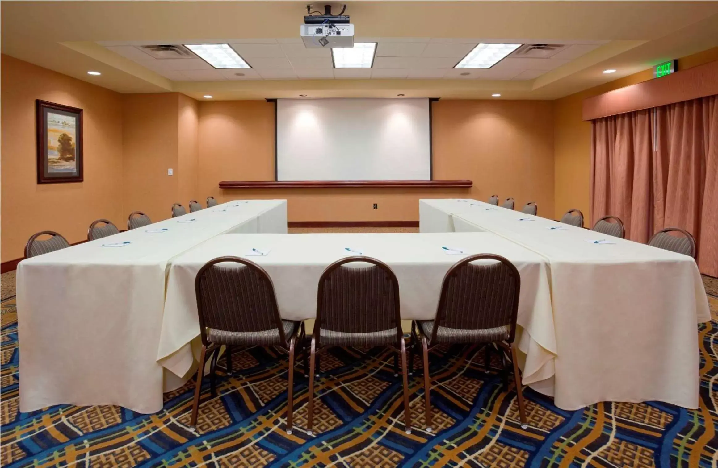 Meeting/conference room in Homewood Suites New Brighton