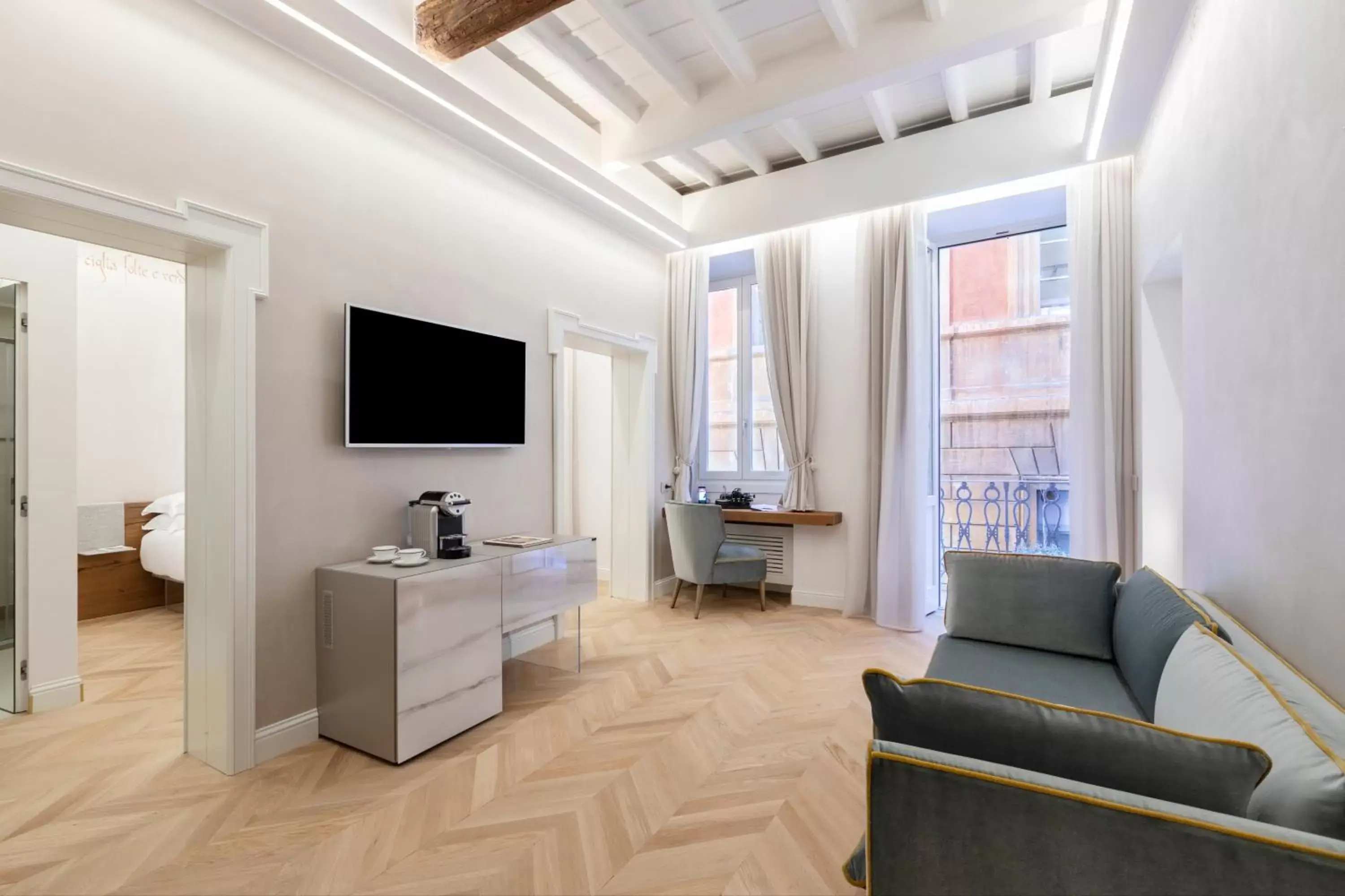 TV and multimedia, TV/Entertainment Center in Poēsis Experience Hotel