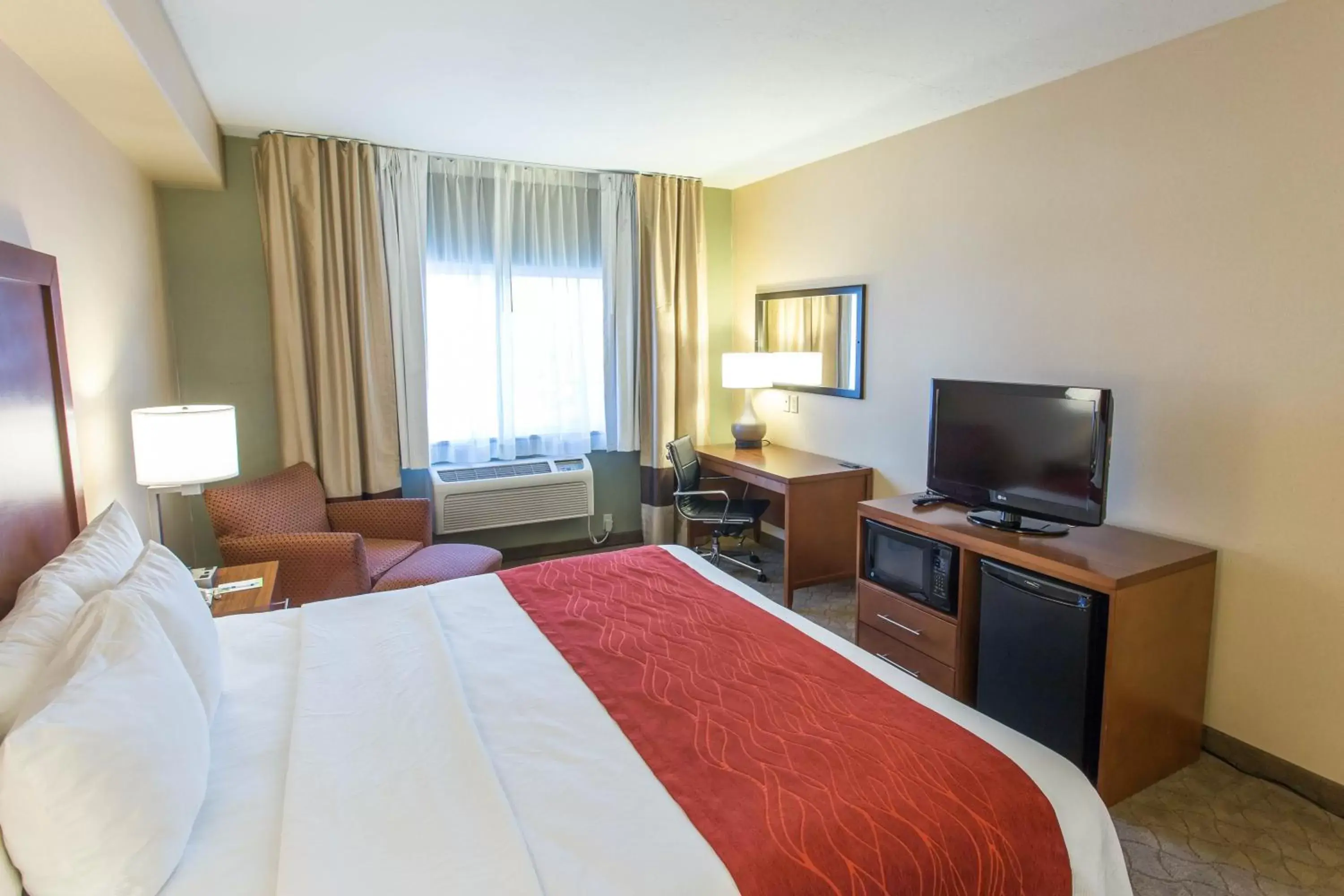 Bed in Comfort Inn Fort Morgan Bed in Comfort Inn Fort Morgan