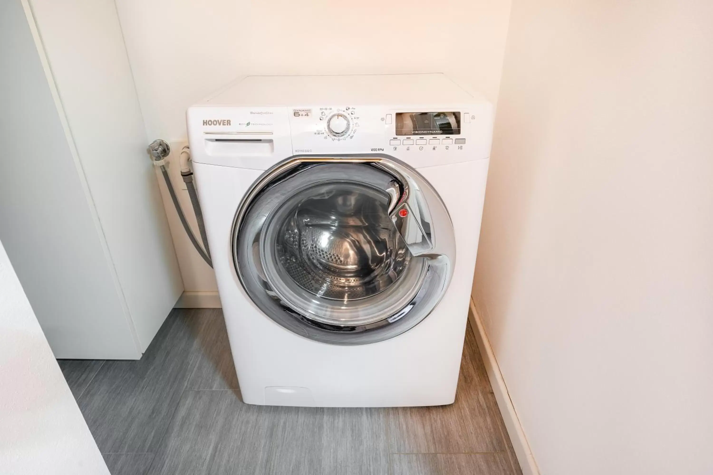 washing machine, Bathroom in Ca' Degli Antichi Giardini Apartments