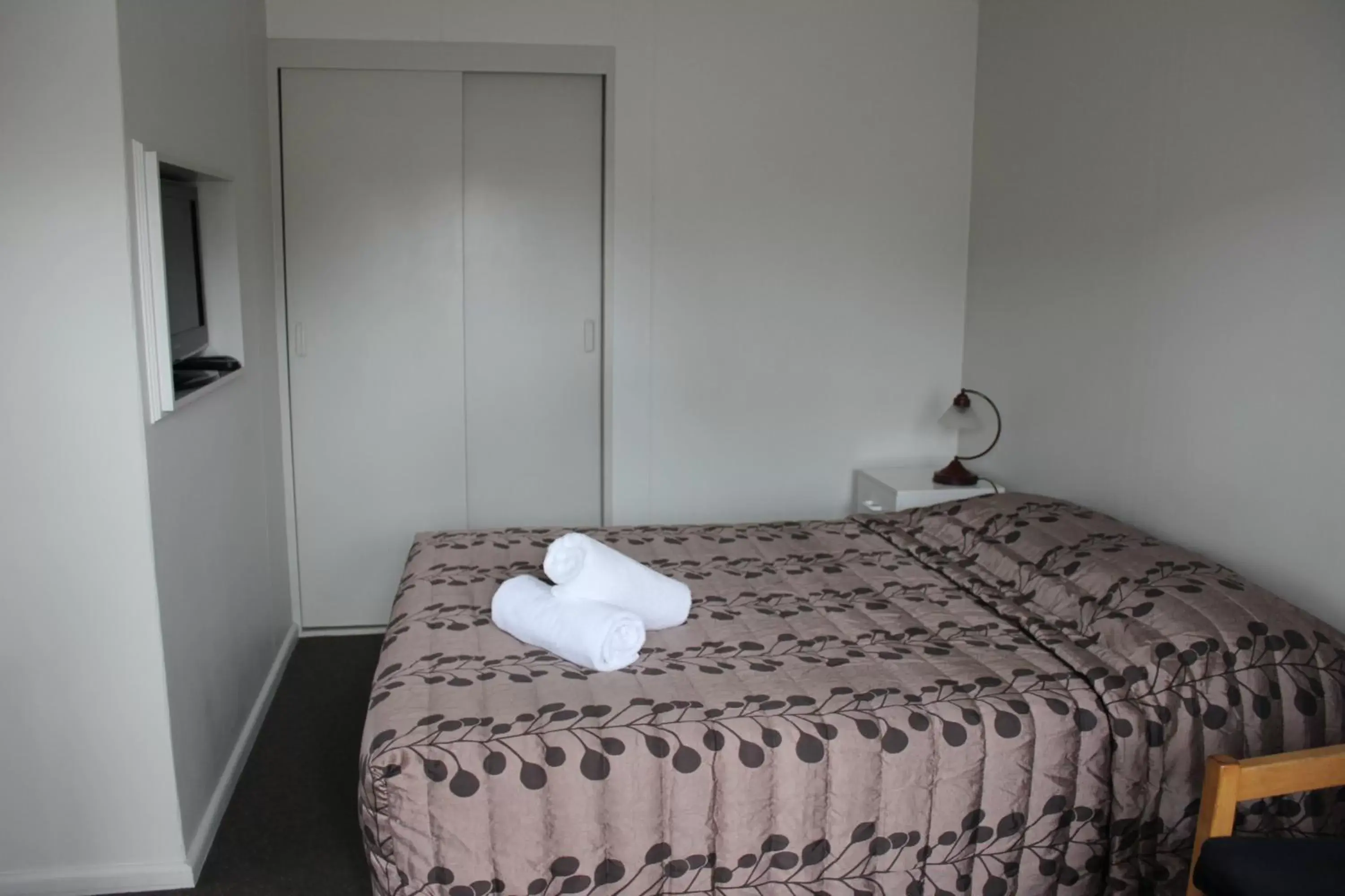 Photo of the whole room, Bed in Cherylea Motel