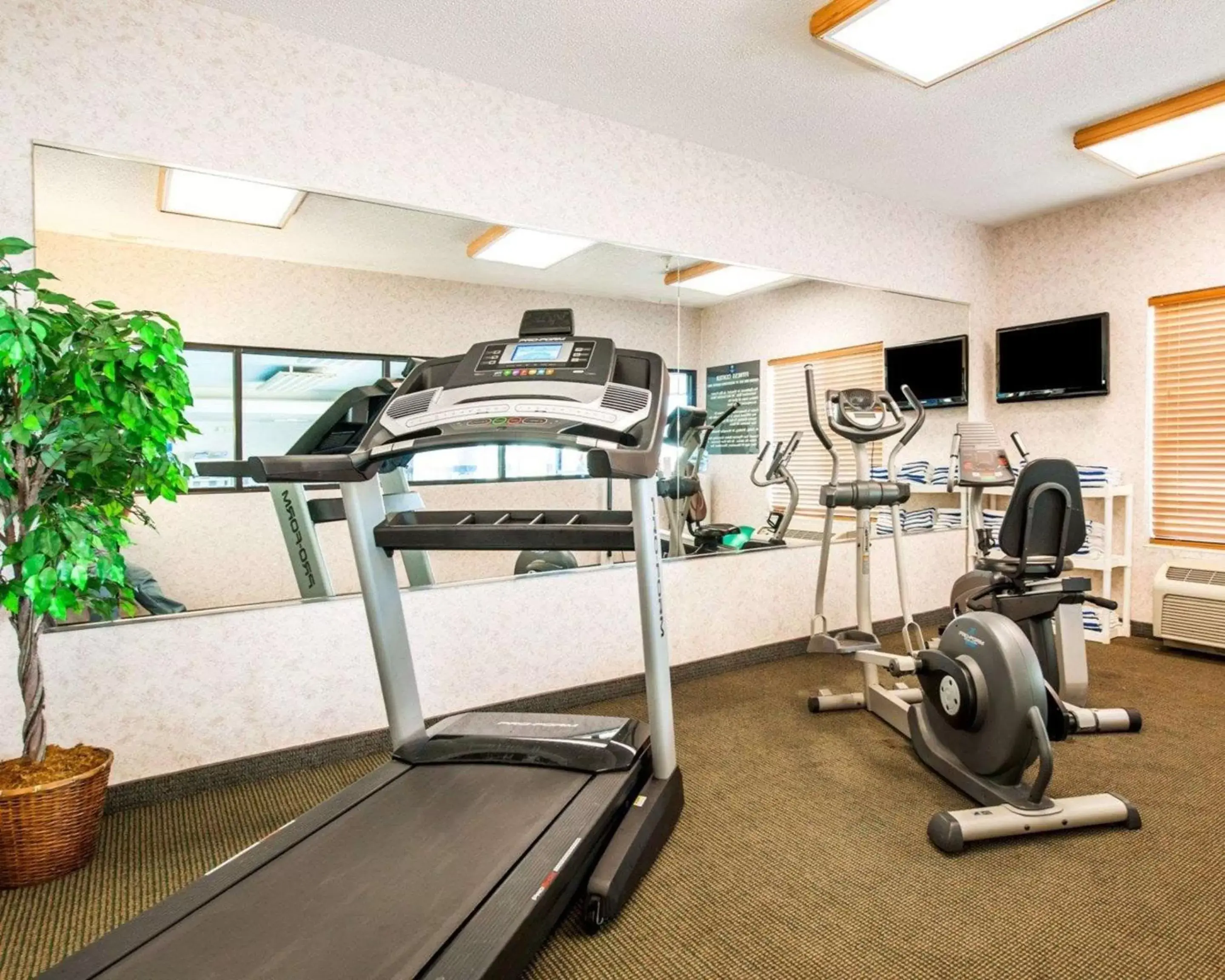 Fitness centre/facilities in Comfort Inn Goshen Fitness centre/facilities in Comfort Inn Goshen