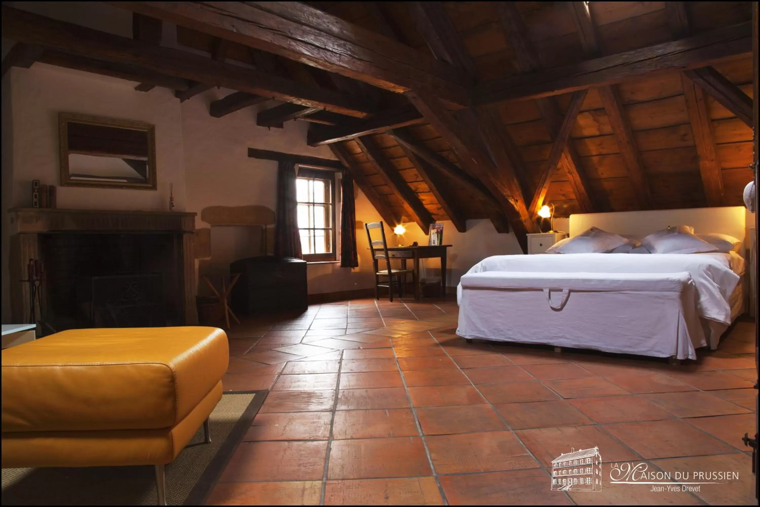 Bed in Hôtel La Maison du Prussien