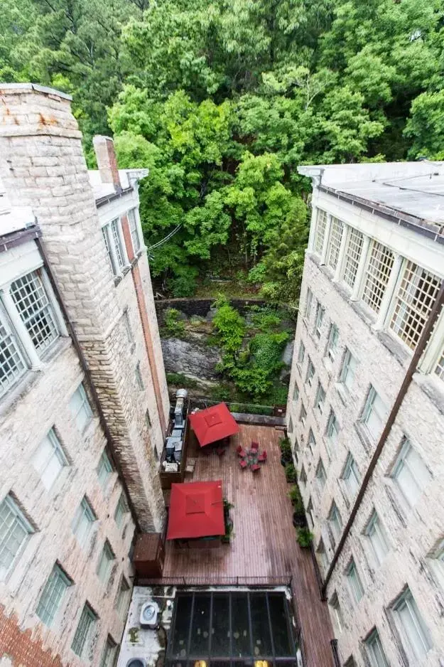 Patio, Bird's-eye View in 1905 Basin Park Hotel