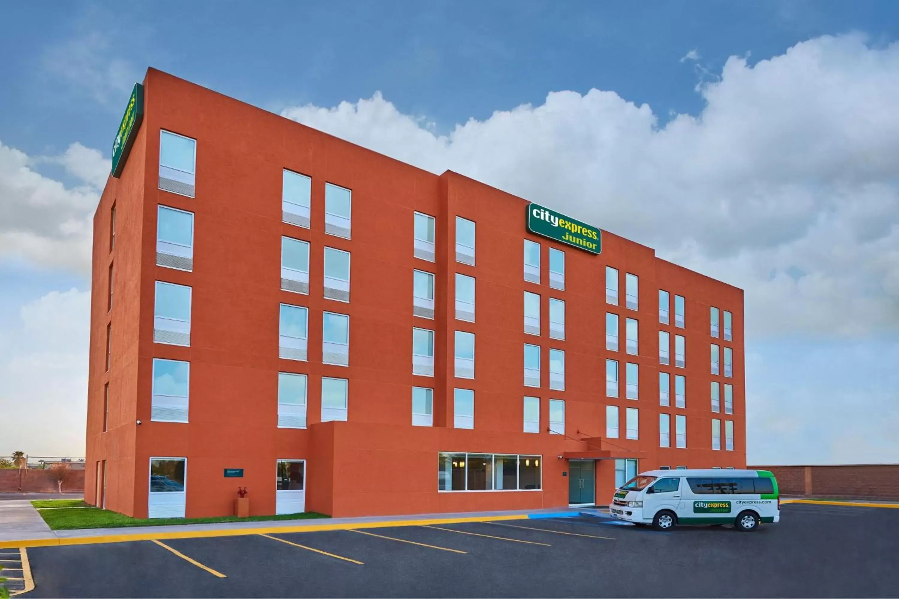 Property Building in City Express Junior by Marriott Mexicali