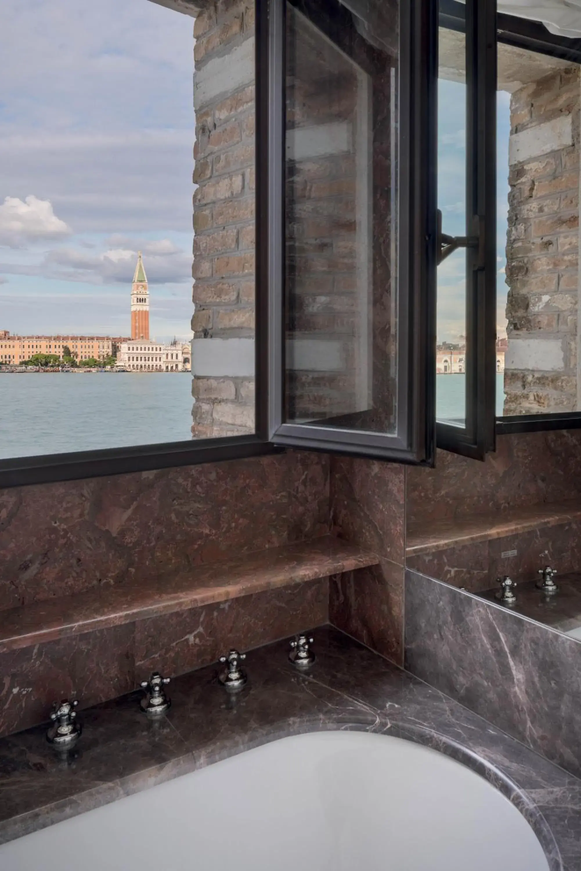 Bathroom in Hotel Cipriani, A Belmond Hotel, Venice