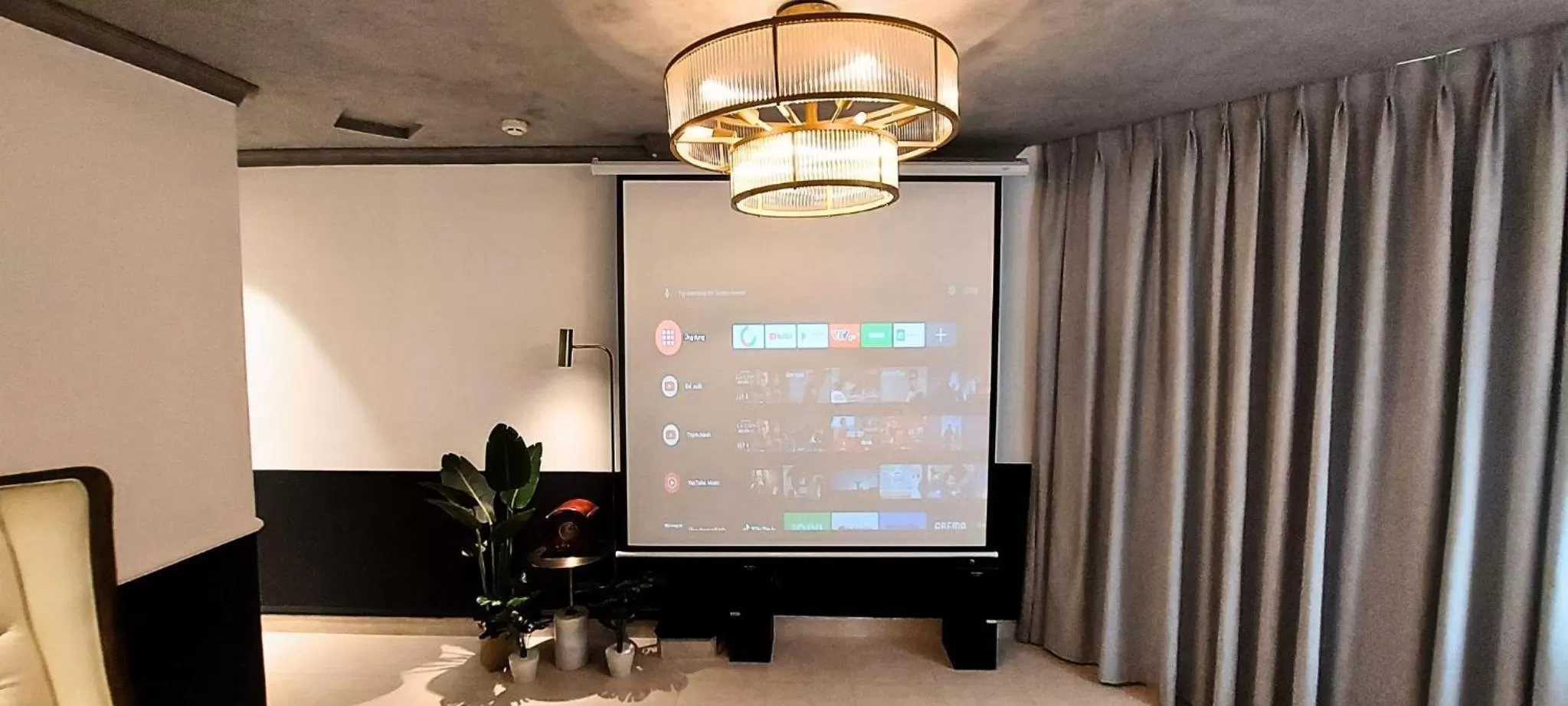 TV and multimedia in A In Hotel Del Luna