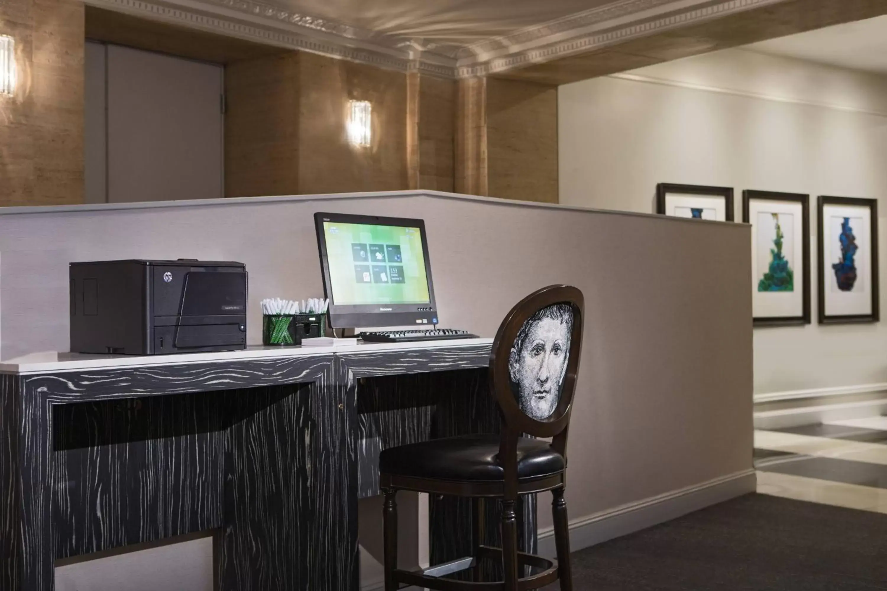 Business facilities in Courtyard by Marriott Boston Downtown