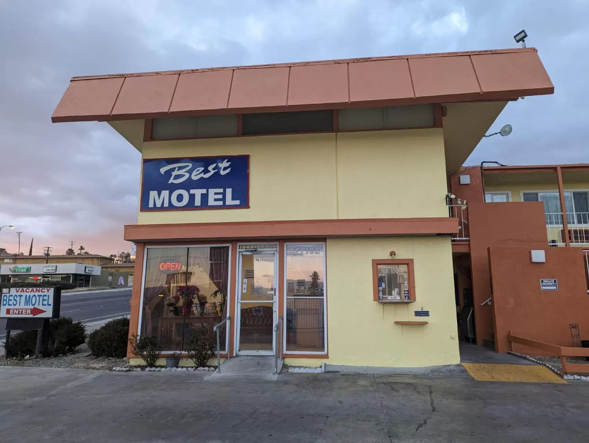 Property building in BEST MOTEL