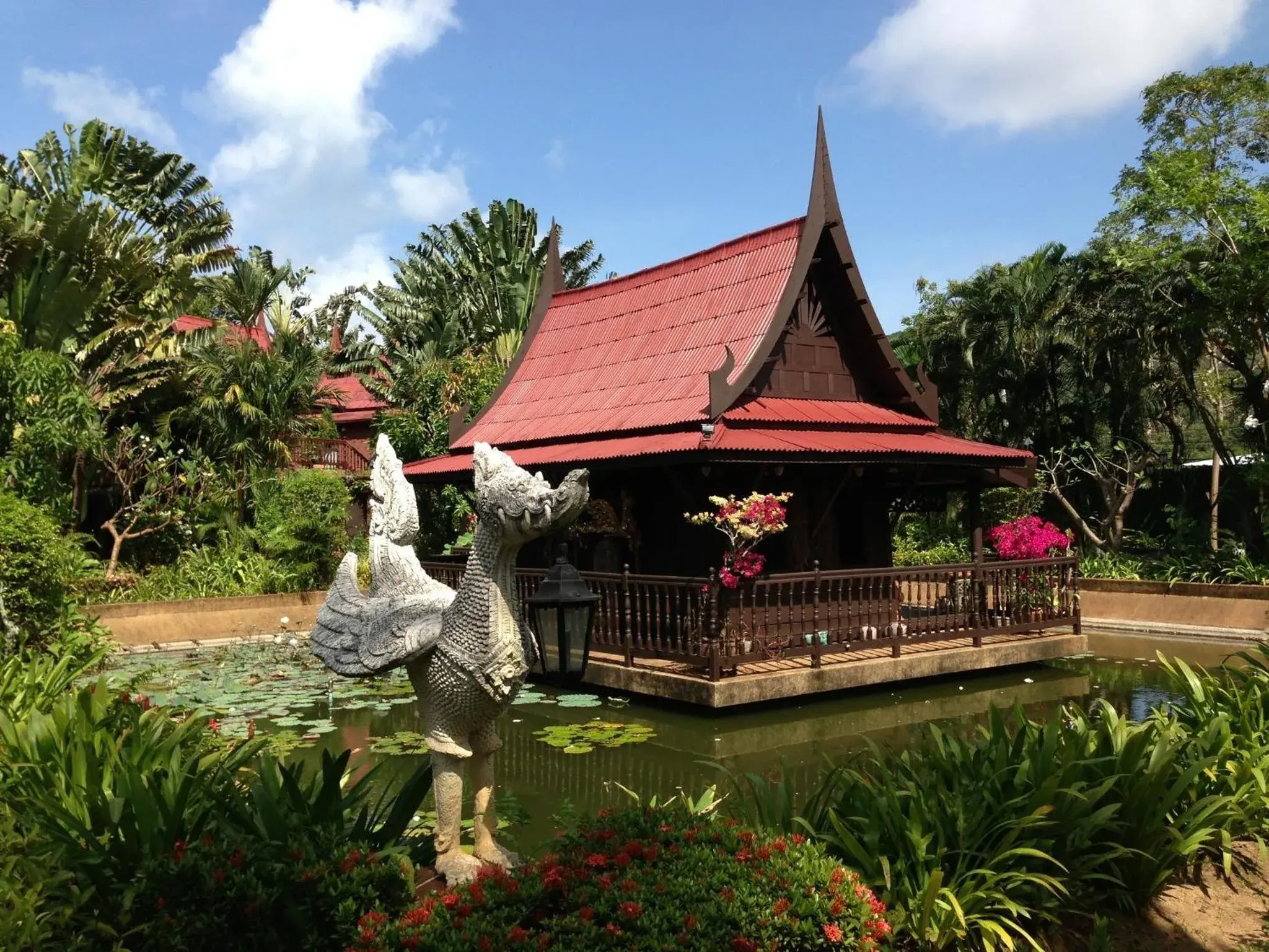 Facade/entrance in Ban Keaw Villas