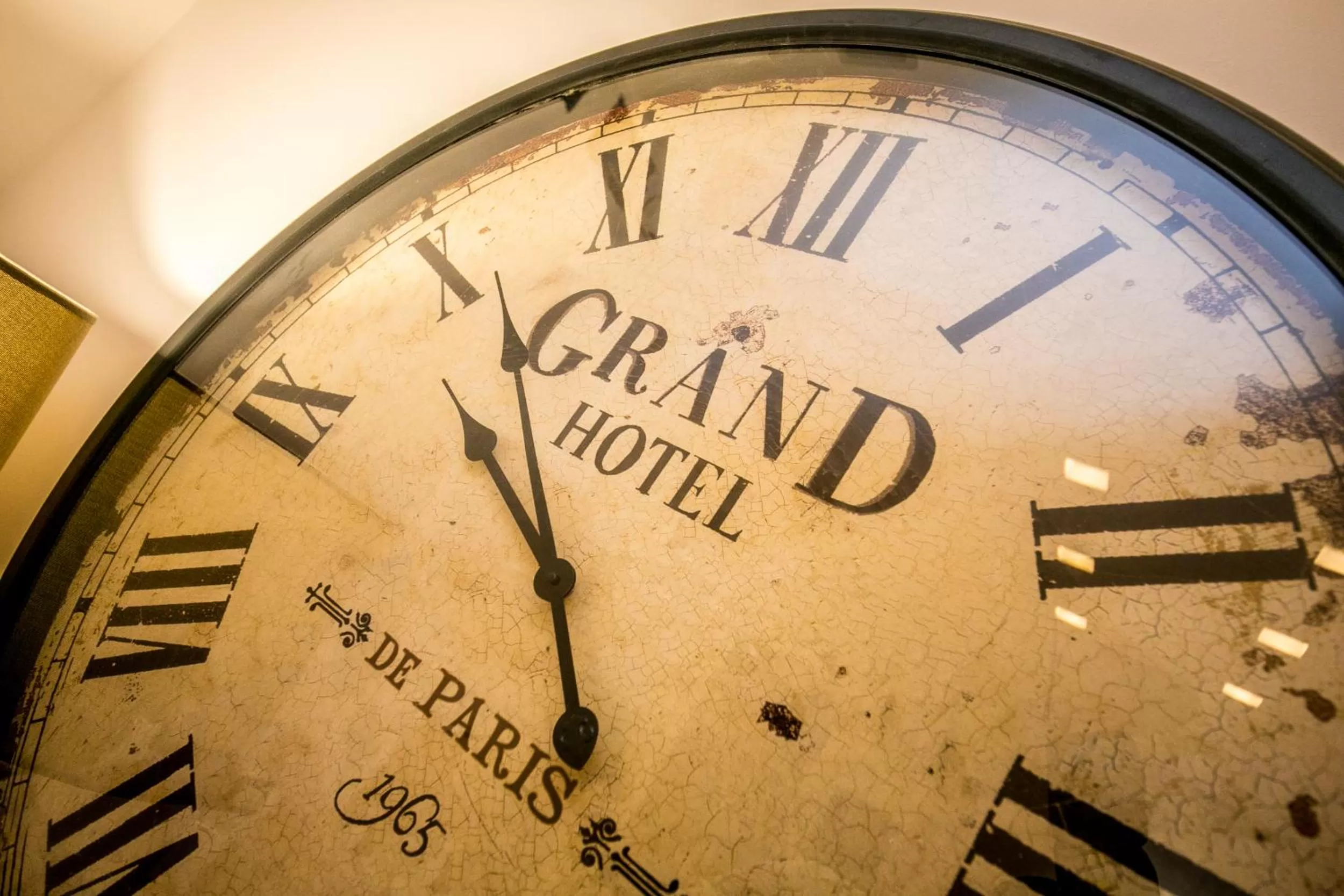 Lobby or reception in Suite 136