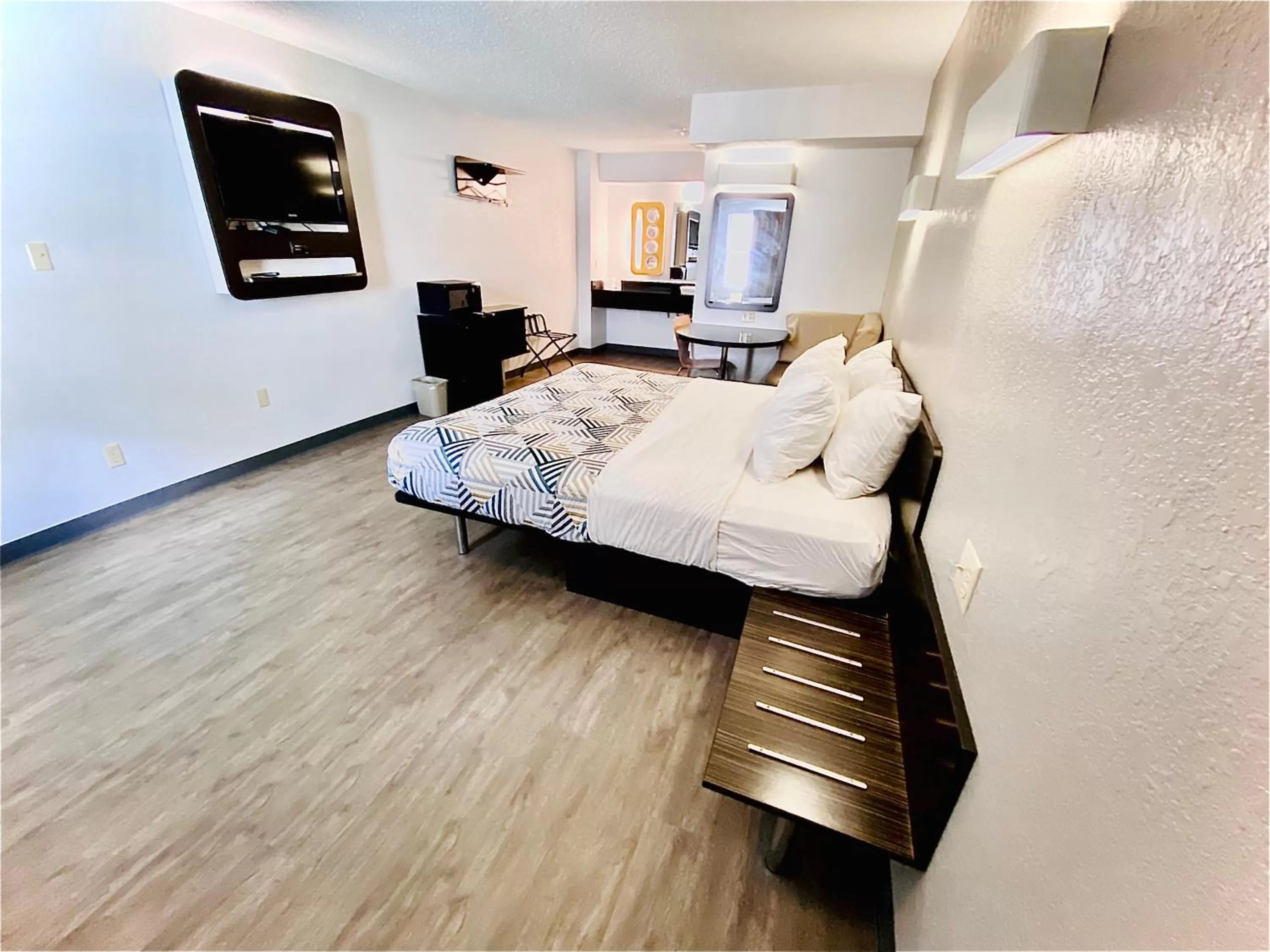 Bedroom in Motel 6 Boerne TX