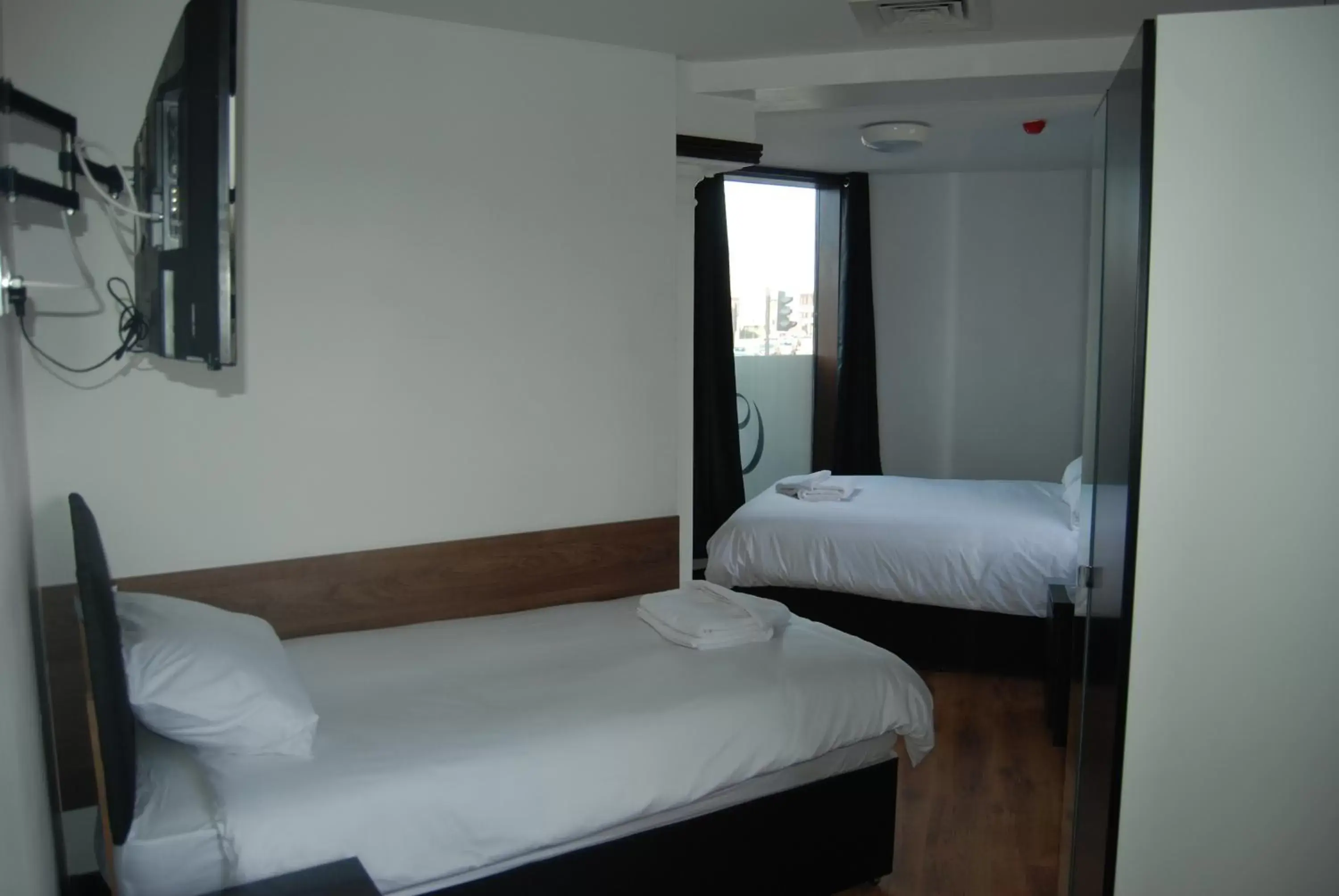Bedroom, Bed in Cornmill Hotel