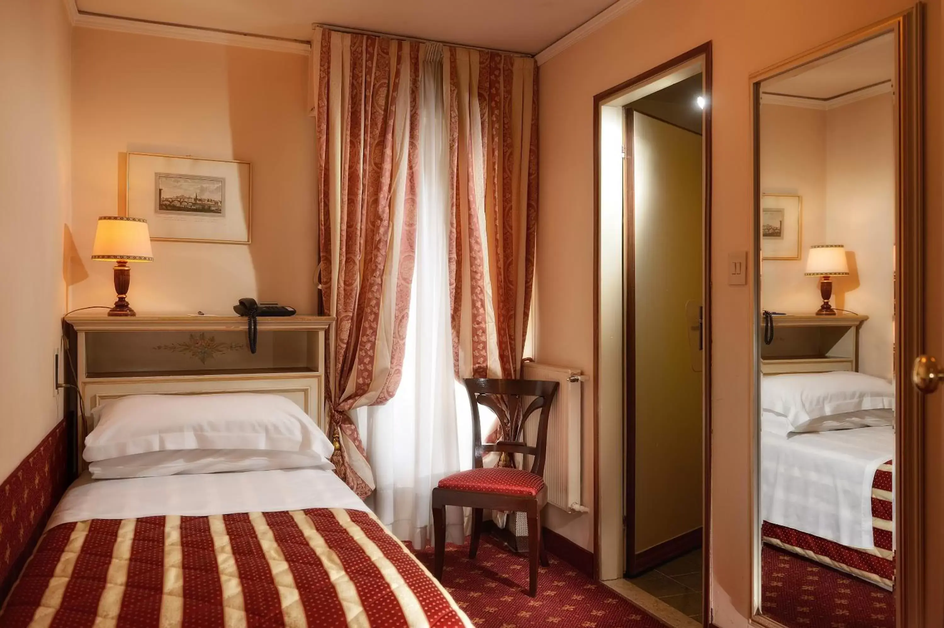 Bedroom, Bed in Albergo Cavalletto & Doge Orseolo