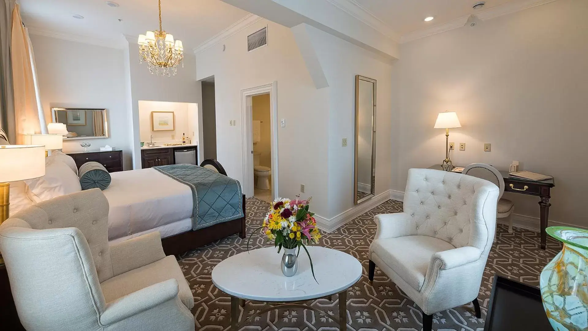 Bedroom, Seating Area in Sydney Boutique Inn & Suites