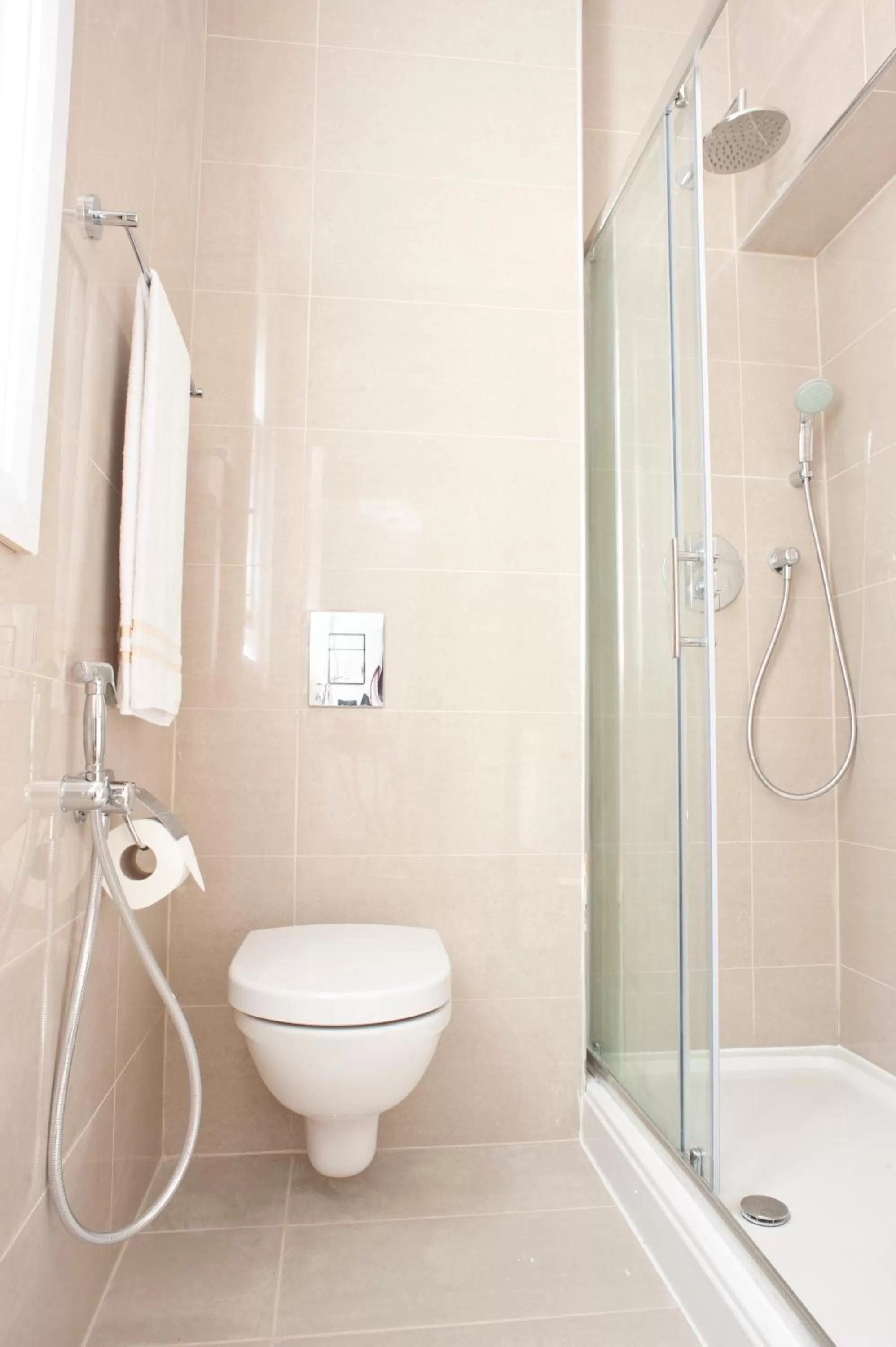Bathroom in The Villa Kensington