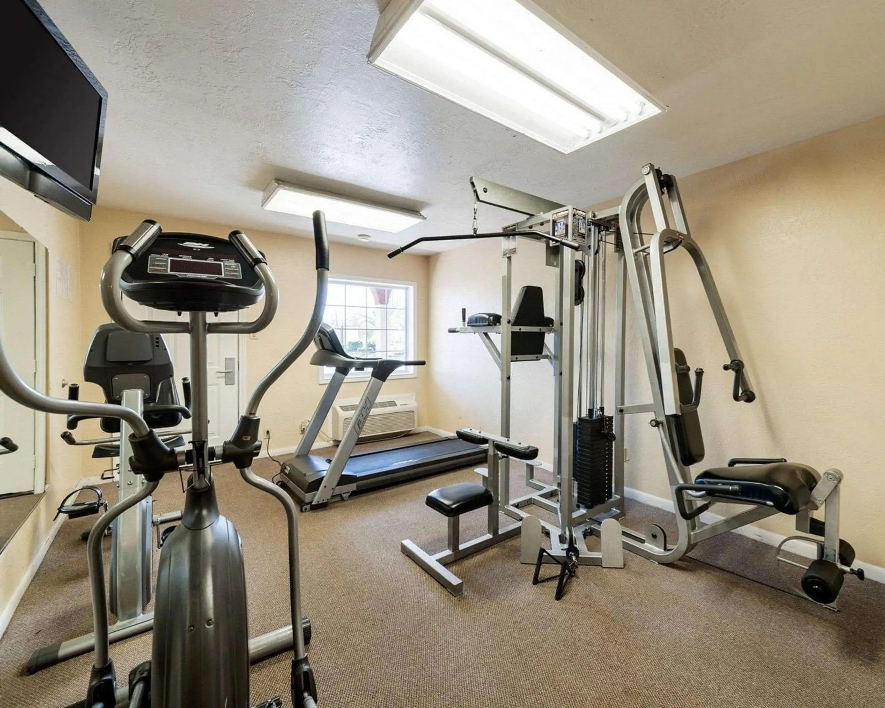 Fitness centre/facilities, Fitness Center/Facilities in Econo Lodge Jasper