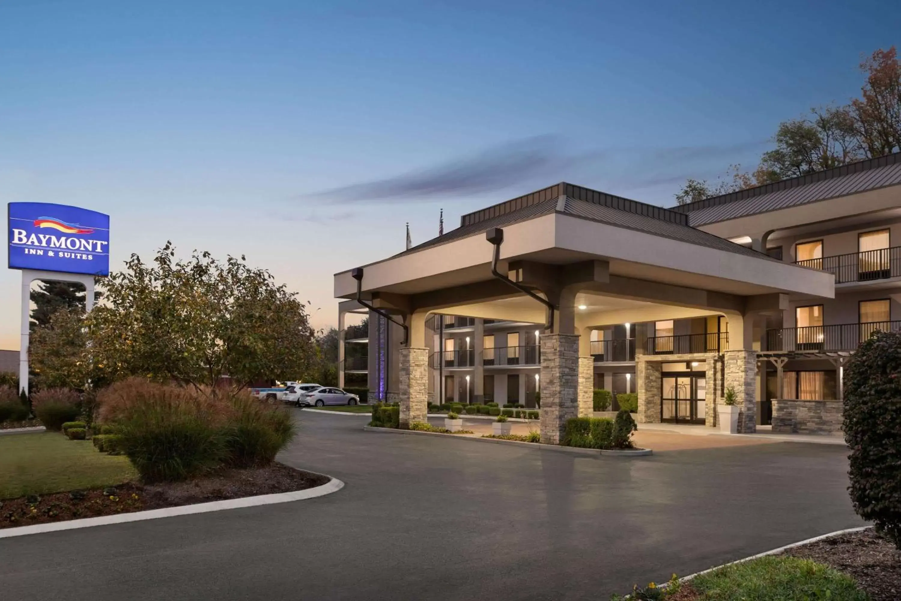 Property building in Baymont by Wyndham Nashville Airport