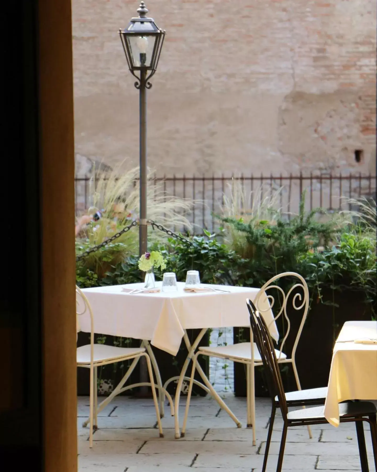 Lounge or bar in PALAZZO DE' ROSSI HOTEL