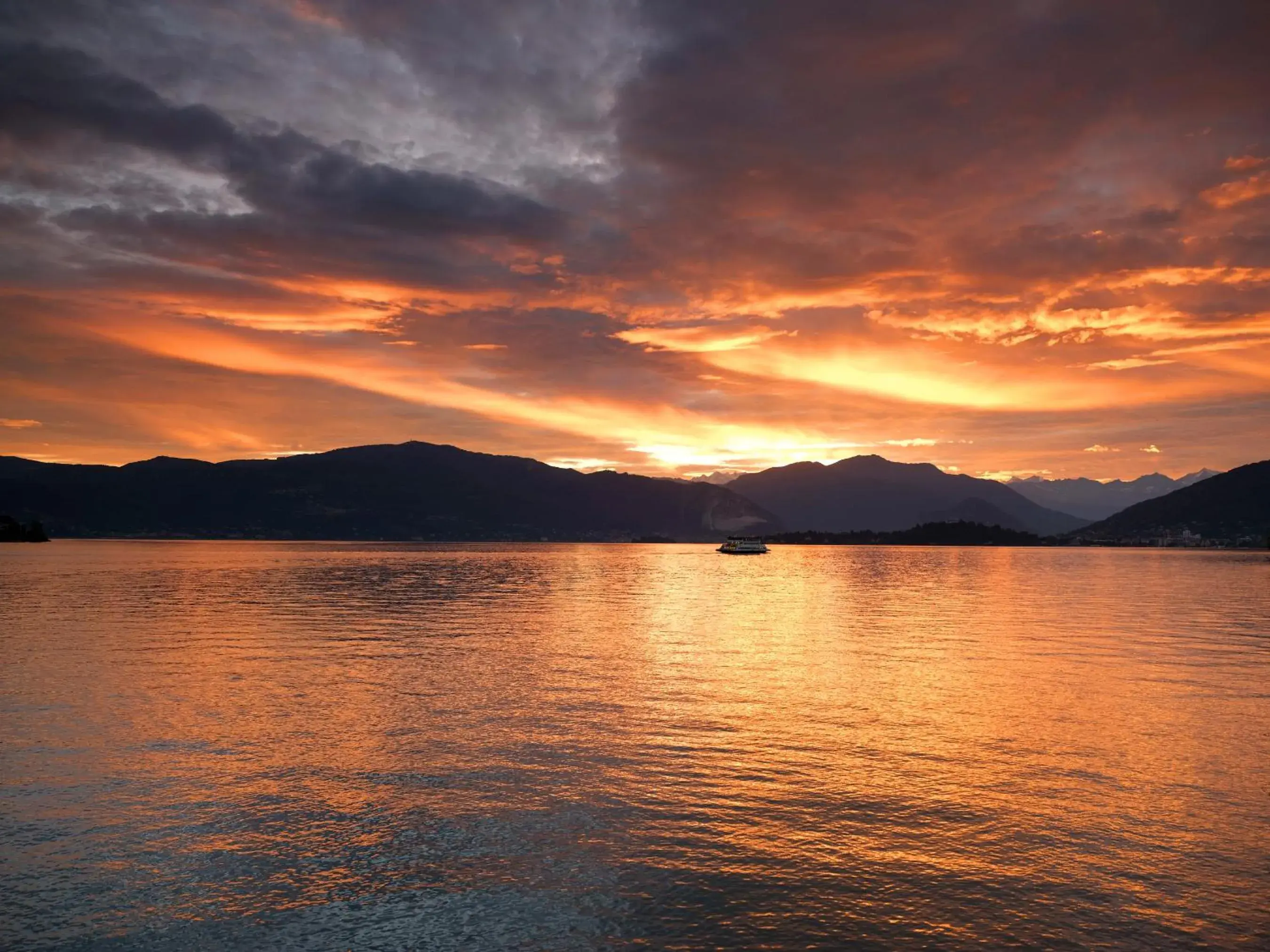 Natural landscape in Hotel de Charme Laveno