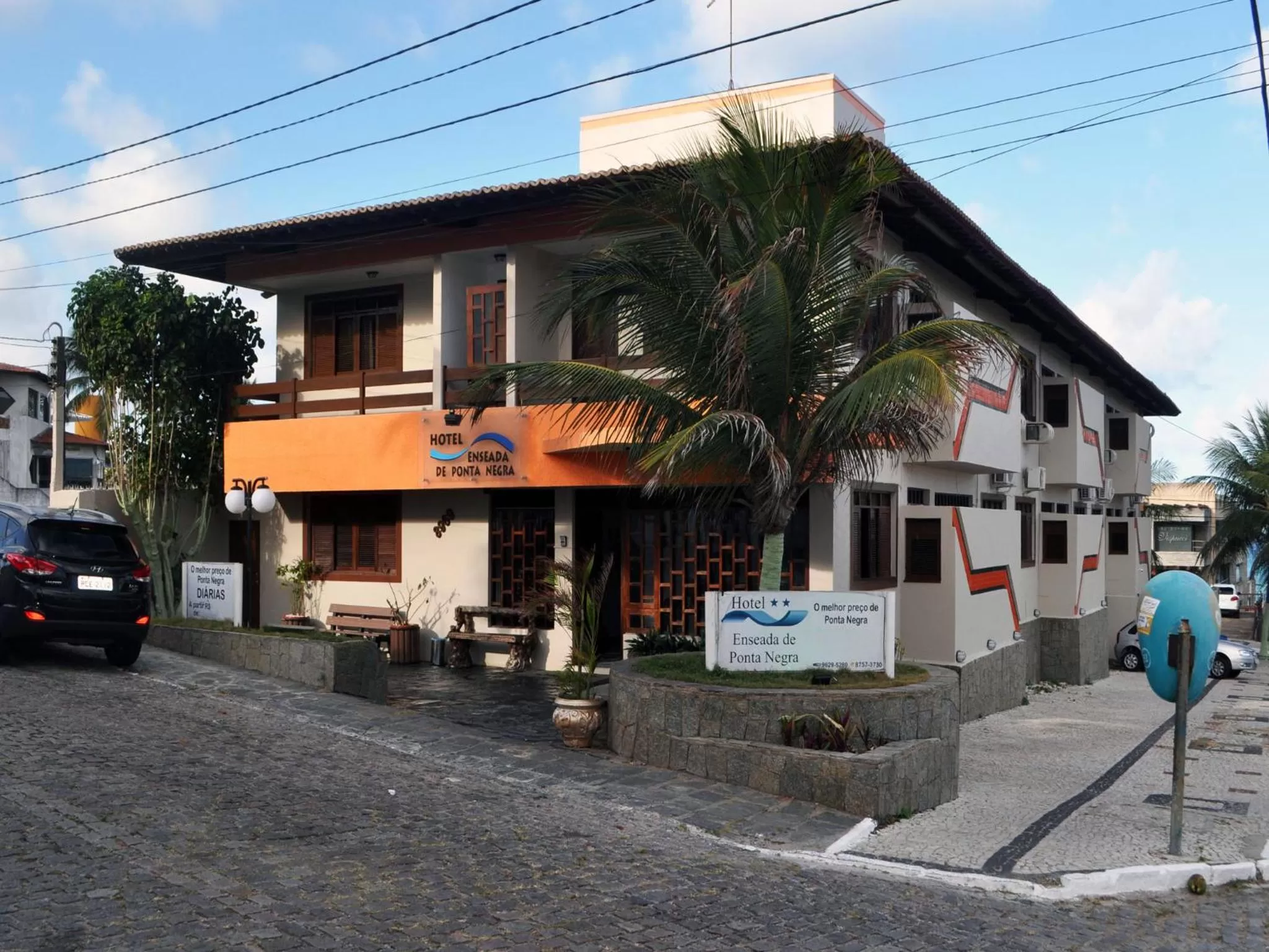 Facade/entrance in Hotel Enseada de Ponta Negra