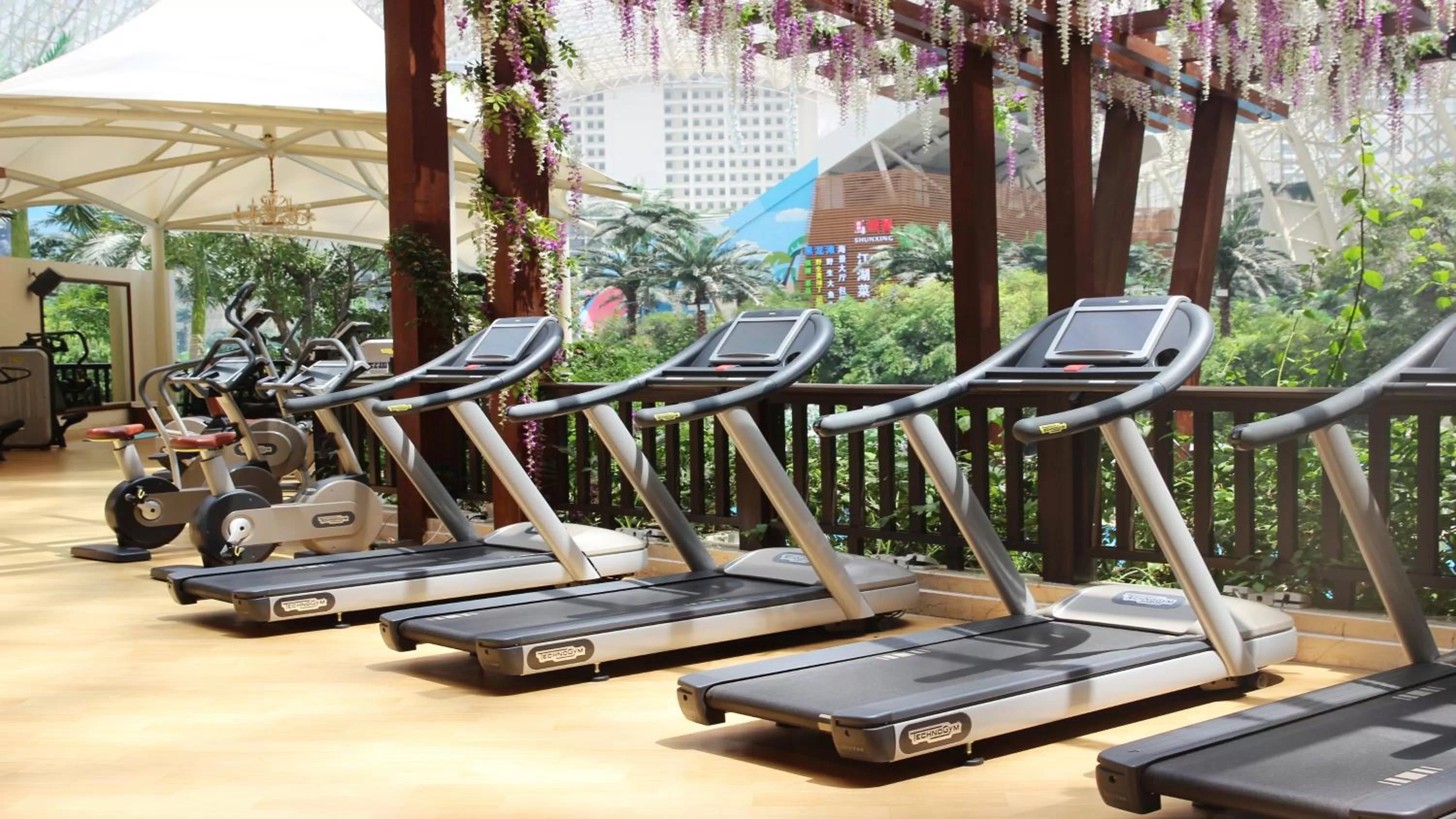 Fitness centre/facilities in InterContinental Chengdu Global Center by IHG