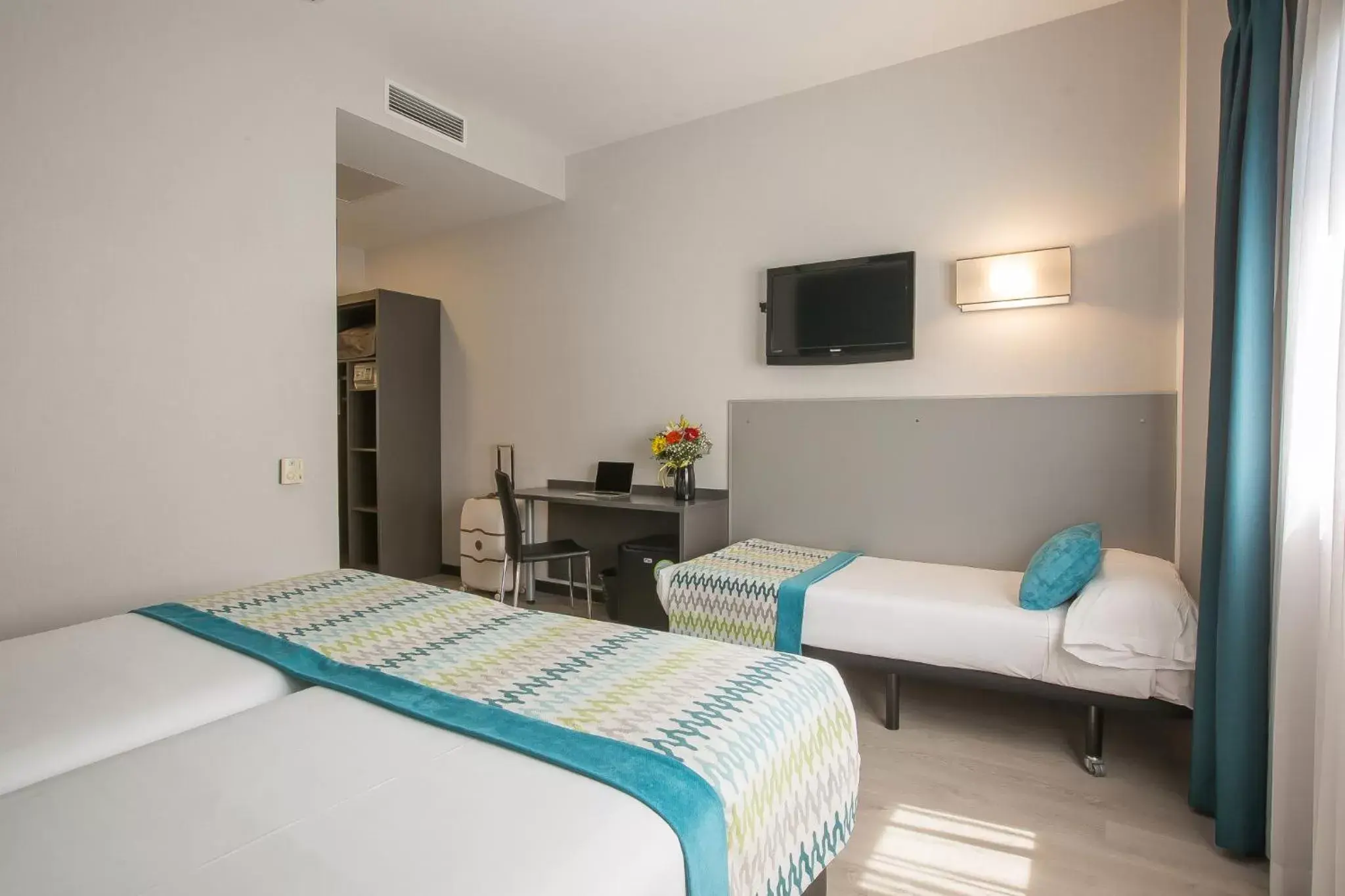 Bed in Hotel Venture Sant Cugat