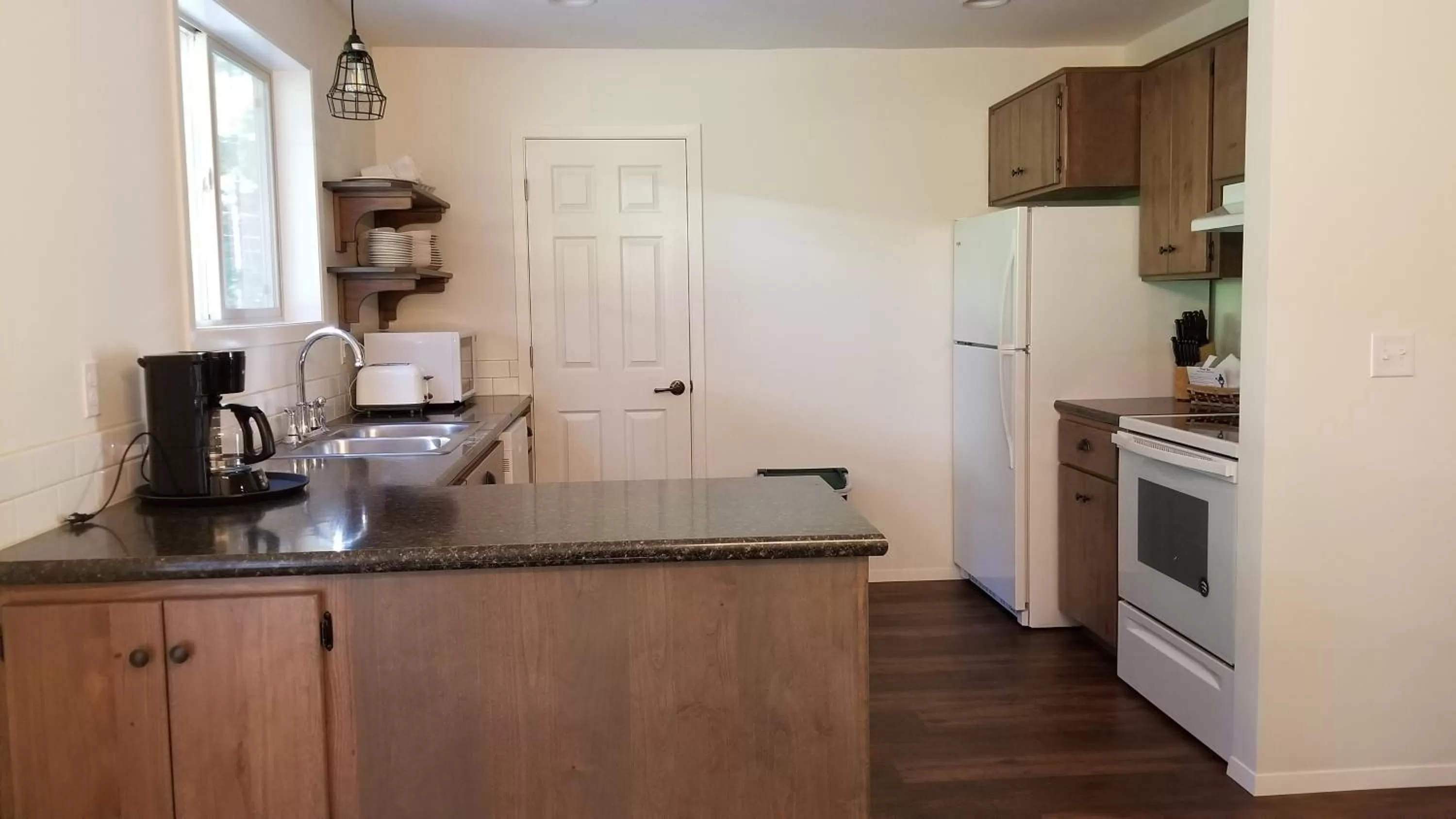 Kitchen or kitchenette in Eagle Cap Chalets